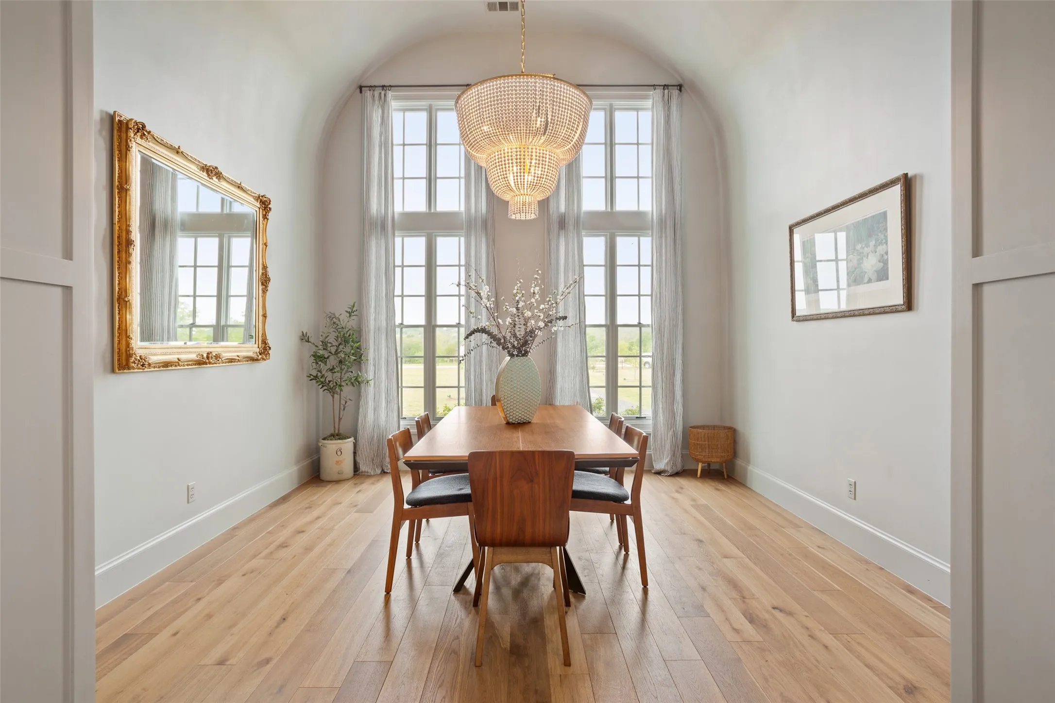 Single Family Residence For Sale in Coryell County , 474 Private Road 305, Gatesville, Texas 76528, 4 Bedroom, 5 Bathroom, 1 Garage spaces, 3,848 Sqft, built in 2018, Preowned, mls#21236316, Real Estate Agent in Gatesville, Homes For Sale in Coryell county, Homes For Sale in Gatesville, Realtor in Gatesville Texas, Real Estate Brokerage Independent Realty Texas, Luminita Cordes Realtor