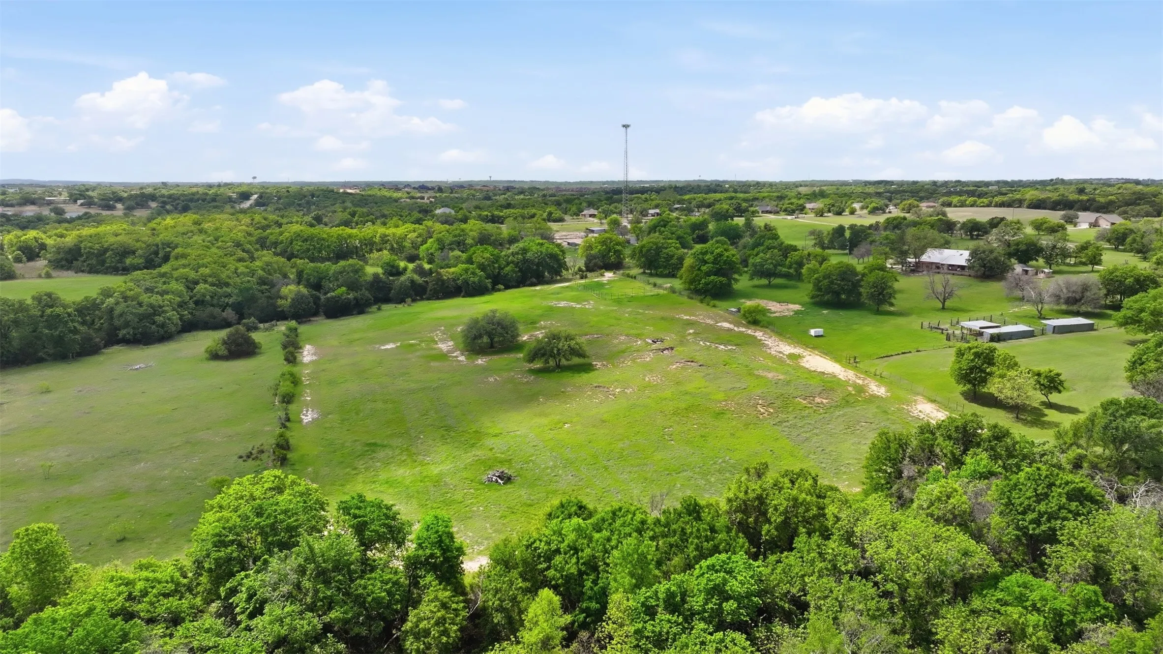 Farm For Sale in Parker County , 591 Mcfarland Lane, Weatherford, Texas 76088, 3 Bedroom, 2 Bathroom, Garage spaces, 1,632 Sqft, built in 1983, Preowned, mls#21235478, Real Estate Agent in Weatherford, Homes For Sale in Parker county, Homes For Sale in Weatherford, Realtor in Weatherford Texas, Real Estate Brokerage Independent Realty Texas, Luminita Cordes Realtor