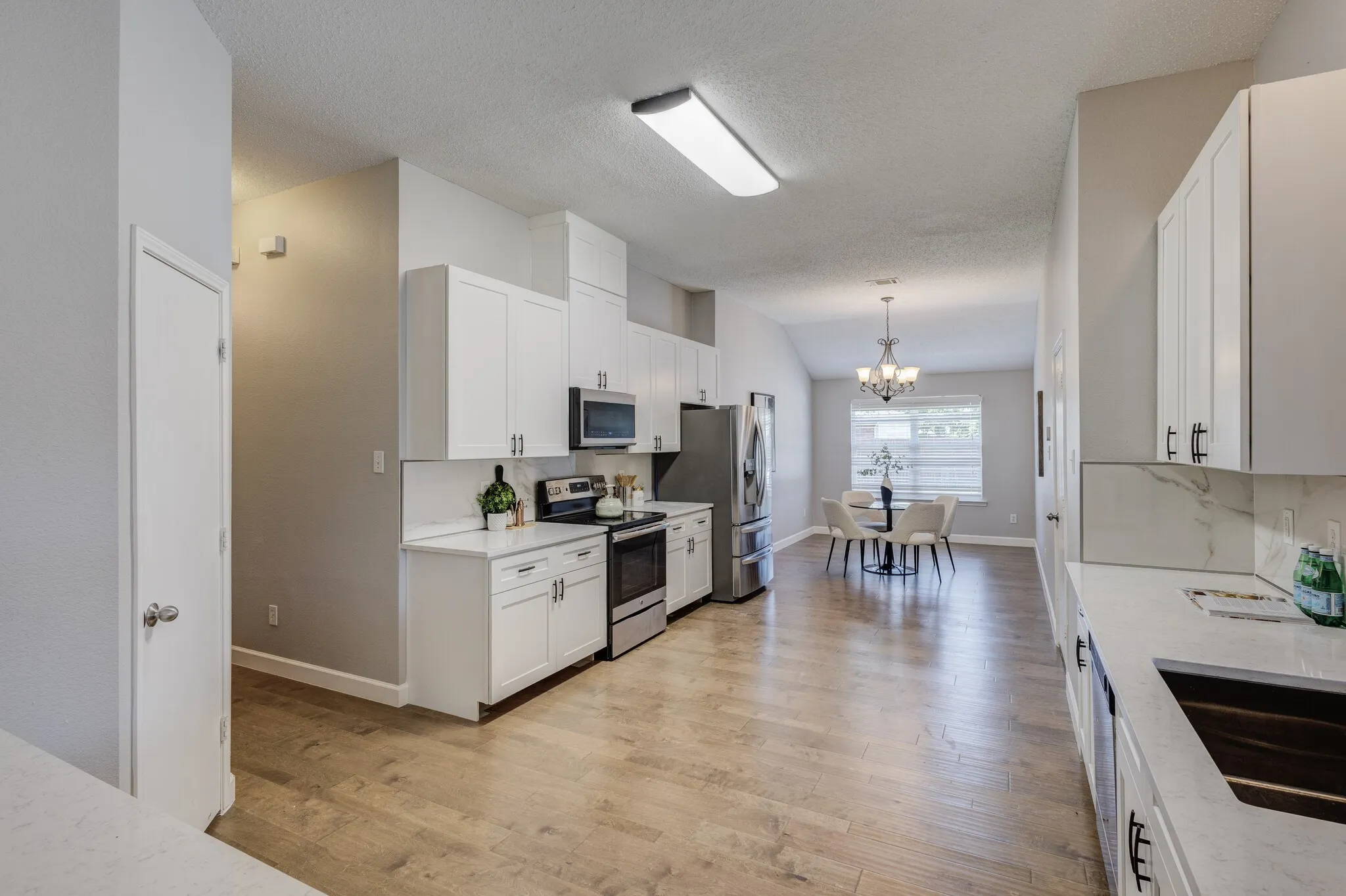 Single Family Residence For Sale in Dallas County , 7218 Compass Point Drive, Rowlett, Texas 75089, 4 Bedroom, 2 Bathroom, 2 Garage spaces, 2,564 Sqft, built in 2003, mls#21236892, Real Estate Agent in Rowlett, Homes For Sale in Dallas county, Homes For Sale in Rowlett, Realtor in Rowlett Texas, Real Estate Brokerage Independent Realty Texas, Luminita Cordes Realtor