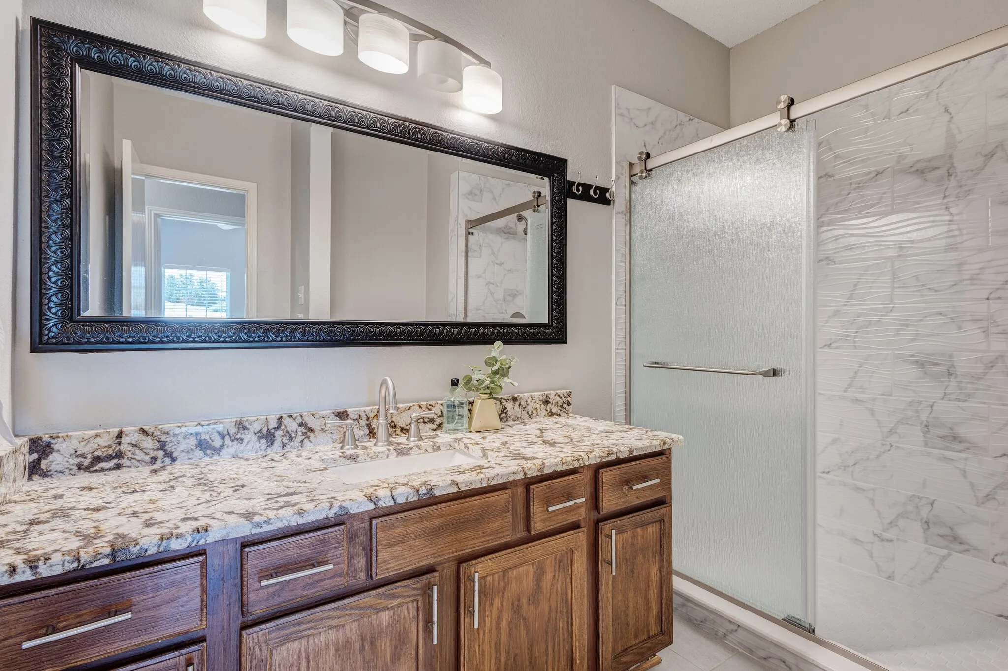 Single Family Residence For Sale in Dallas County , 7218 Compass Point Drive, Rowlett, Texas 75089, 4 Bedroom, 2 Bathroom, 2 Garage spaces, 2,564 Sqft, built in 2003, mls#21236892, Real Estate Agent in Rowlett, Homes For Sale in Dallas county, Homes For Sale in Rowlett, Realtor in Rowlett Texas, Real Estate Brokerage Independent Realty Texas, Luminita Cordes Realtor