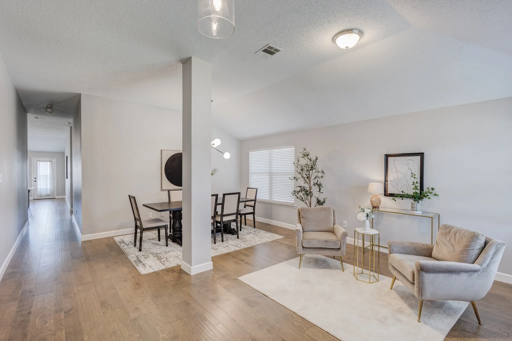 Single Family Residence For Sale in Dallas County , 7218 Compass Point Drive, Rowlett, Texas 75089, 4 Bedroom, 2 Bathroom, 2 Garage spaces, 2,564 Sqft, built in 2003, mls#21236892, Real Estate Agent in Rowlett, Homes For Sale in Dallas county, Homes For Sale in Rowlett, Realtor in Rowlett Texas, Real Estate Brokerage Independent Realty Texas, Luminita Cordes Realtor