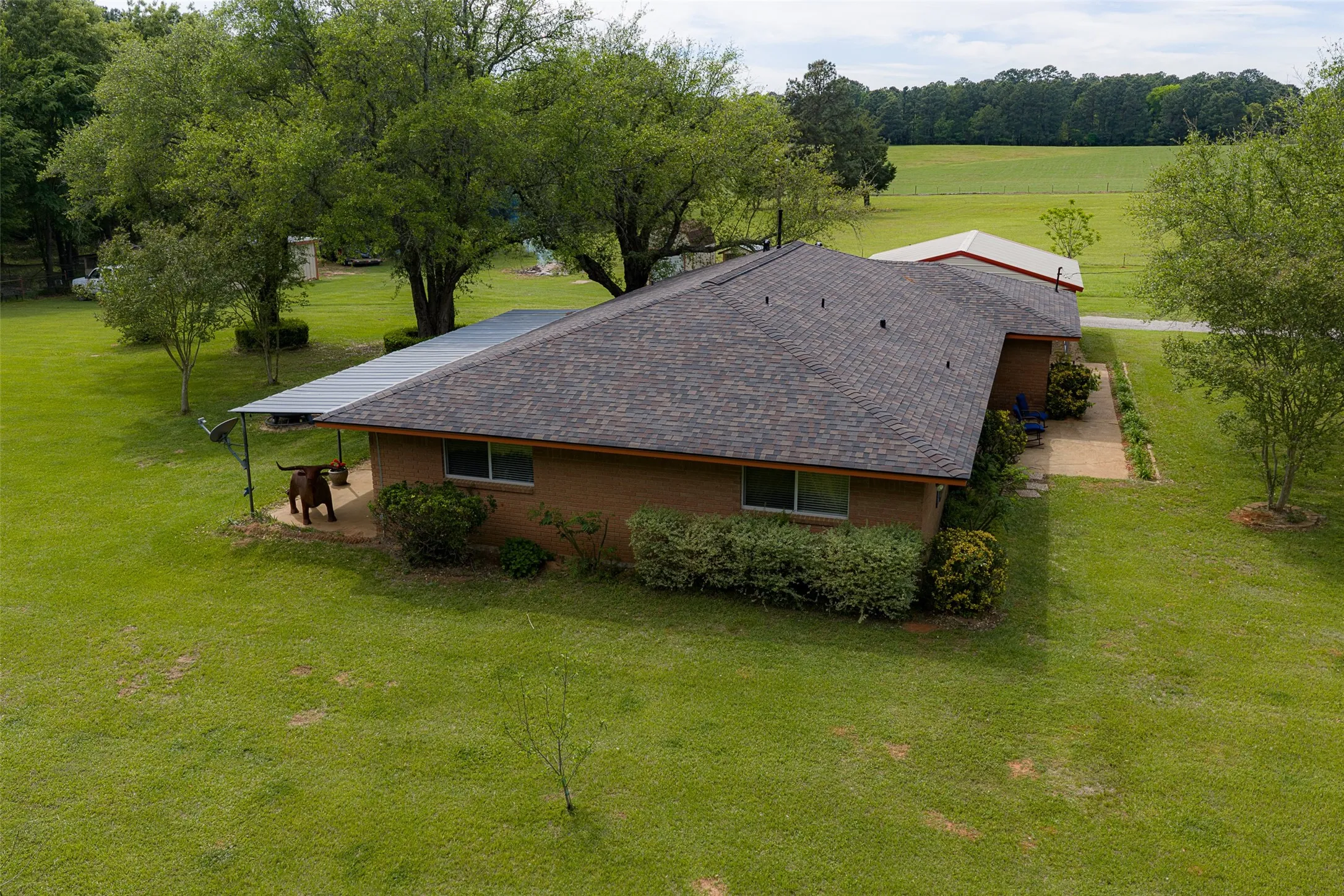 Farm For Sale in Anderson County , 2029 W State Highway 294, Elkhart, Texas 75839, 3 Bedroom, 3 Bathroom, 2 Garage spaces, 1,700 Sqft, built in 1967, Preowned, Price $490,000, mls#21236753, Real Estate Agent in Elkhart, Homes For Sale in Anderson county, Homes For Sale in Elkhart, Realtor in Elkhart Texas, Real Estate Brokerage Independent Realty Texas, Luminita Cordes Realtor