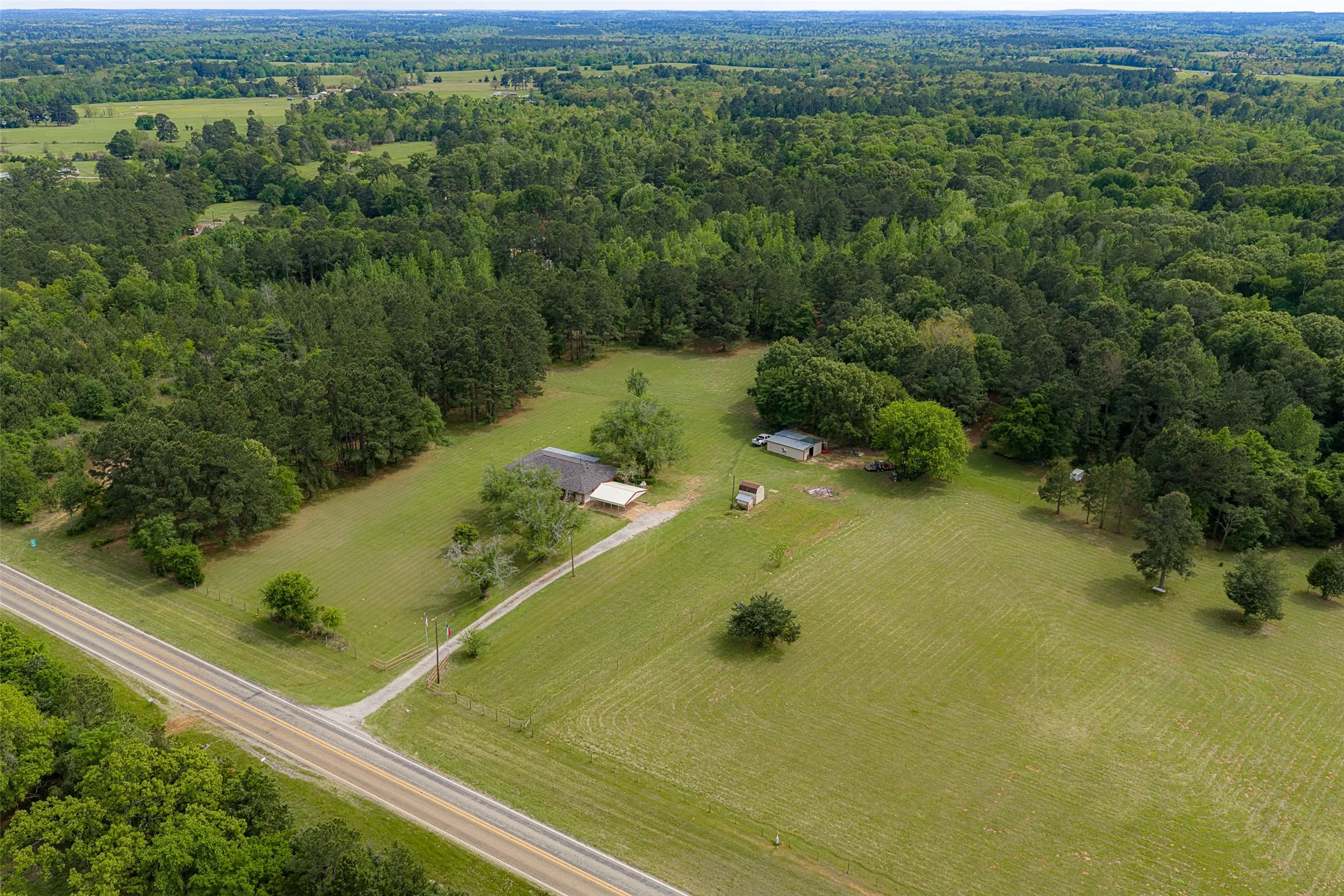 Farm For Sale in Anderson County , 2029 W State Highway 294, Elkhart, Texas 75839, 3 Bedroom, 3 Bathroom, 2 Garage spaces, 1,700 Sqft, built in 1967, Preowned, Price $490,000, mls#21236753, Real Estate Agent in Elkhart, Homes For Sale in Anderson county, Homes For Sale in Elkhart, Realtor in Elkhart Texas, Real Estate Brokerage Independent Realty Texas, Luminita Cordes Realtor