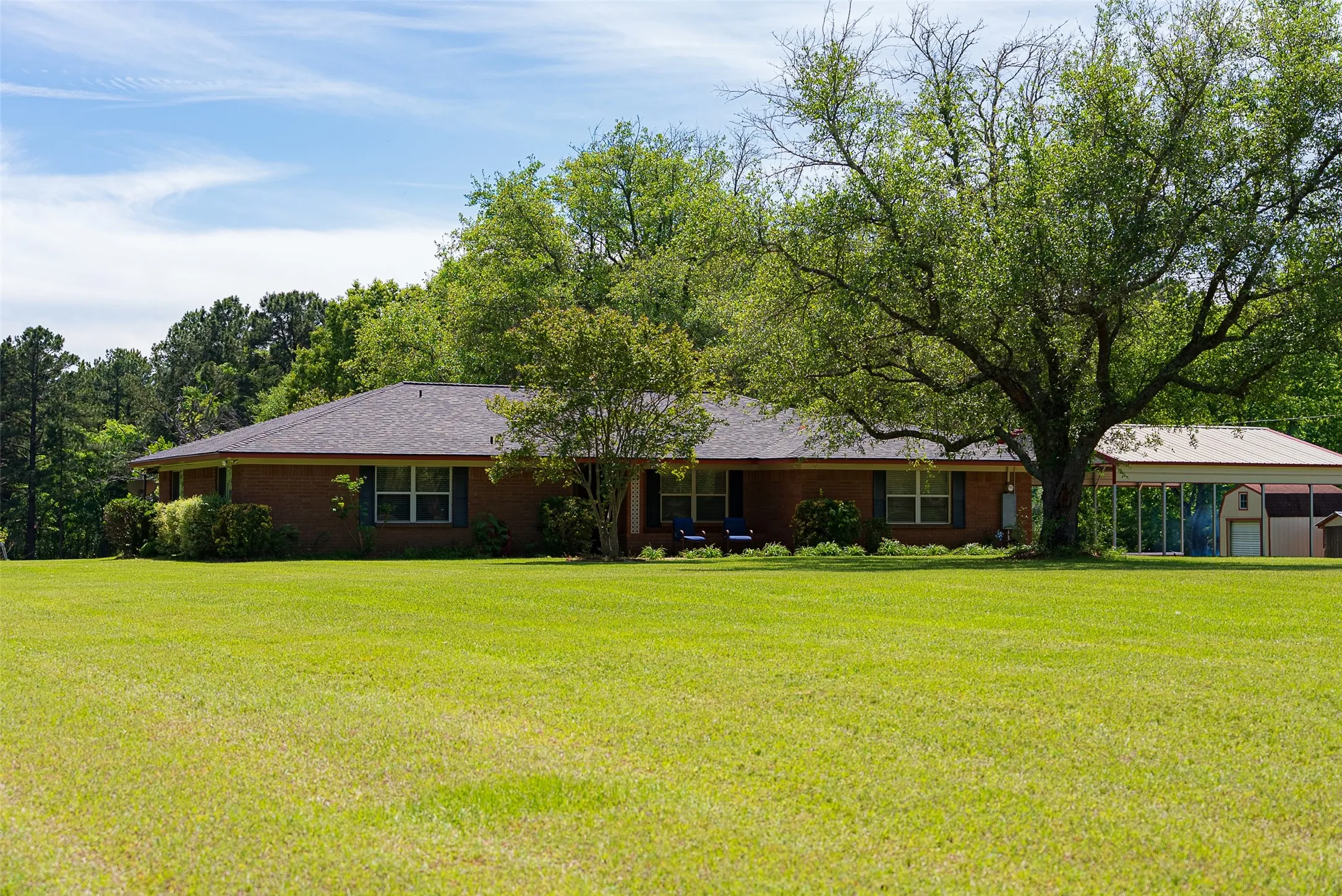Farm For Sale in Anderson County , 2029 W State Highway 294, Elkhart, Texas 75839, 3 Bedroom, 3 Bathroom, 2 Garage spaces, 1,700 Sqft, built in 1967, Preowned, Price $490,000, mls#21236753, Real Estate Agent in Elkhart, Homes For Sale in Anderson county, Homes For Sale in Elkhart, Realtor in Elkhart Texas, Real Estate Brokerage Independent Realty Texas, Luminita Cordes Realtor