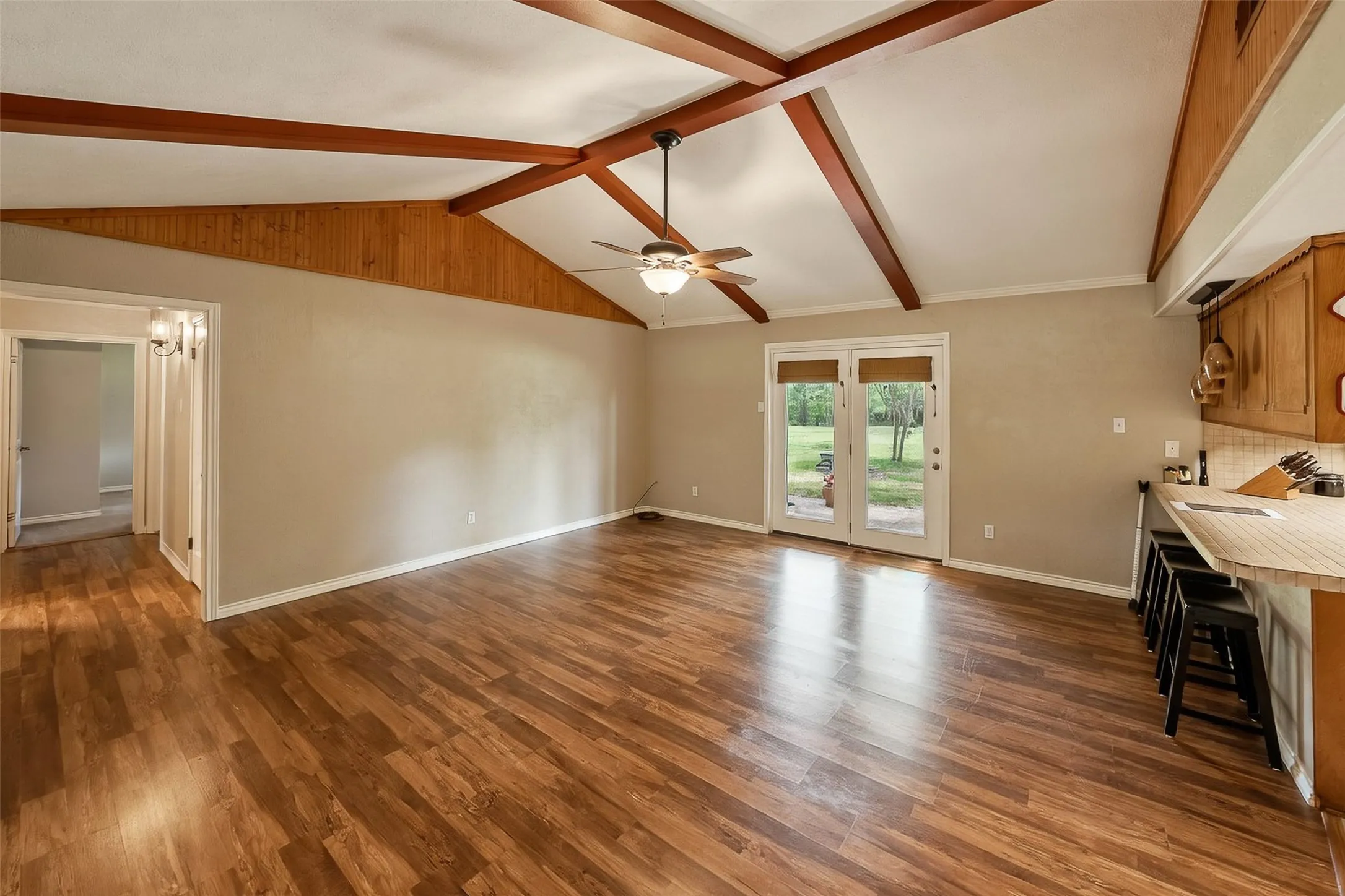 Farm For Sale in Anderson County , 2029 W State Highway 294, Elkhart, Texas 75839, 3 Bedroom, 3 Bathroom, 2 Garage spaces, 1,700 Sqft, built in 1967, Preowned, Price $490,000, mls#21236753, Real Estate Agent in Elkhart, Homes For Sale in Anderson county, Homes For Sale in Elkhart, Realtor in Elkhart Texas, Real Estate Brokerage Independent Realty Texas, Luminita Cordes Realtor