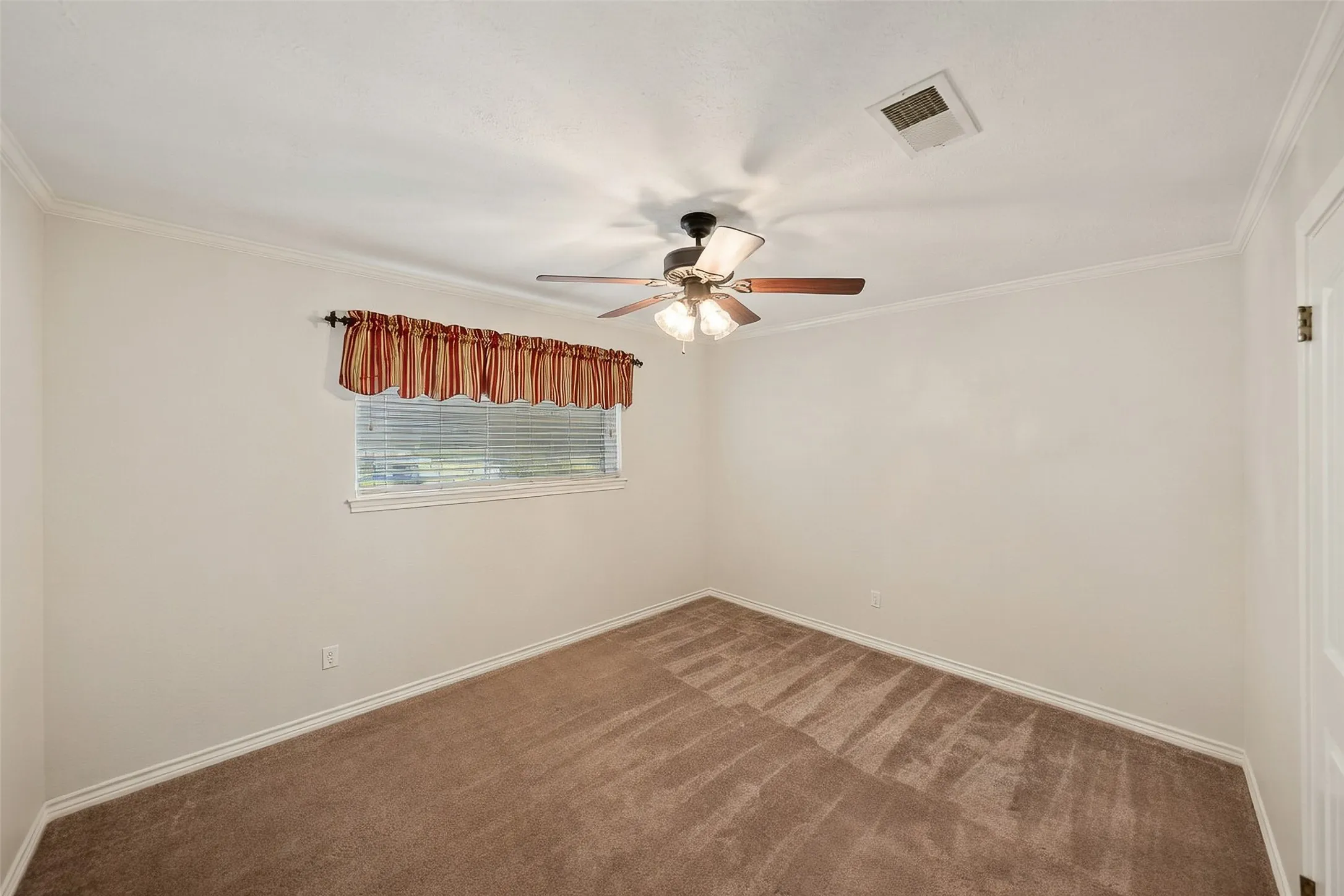 Farm For Sale in Anderson County , 2029 W State Highway 294, Elkhart, Texas 75839, 3 Bedroom, 3 Bathroom, 2 Garage spaces, 1,700 Sqft, built in 1967, Preowned, Price $490,000, mls#21236753, Real Estate Agent in Elkhart, Homes For Sale in Anderson county, Homes For Sale in Elkhart, Realtor in Elkhart Texas, Real Estate Brokerage Independent Realty Texas, Luminita Cordes Realtor