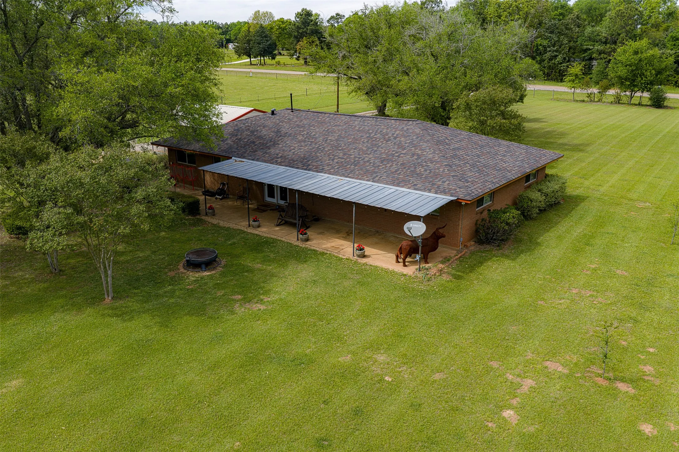 Farm For Sale in Anderson County , 2029 W State Highway 294, Elkhart, Texas 75839, 3 Bedroom, 3 Bathroom, 2 Garage spaces, 1,700 Sqft, built in 1967, Preowned, Price $490,000, mls#21236753, Real Estate Agent in Elkhart, Homes For Sale in Anderson county, Homes For Sale in Elkhart, Realtor in Elkhart Texas, Real Estate Brokerage Independent Realty Texas, Luminita Cordes Realtor