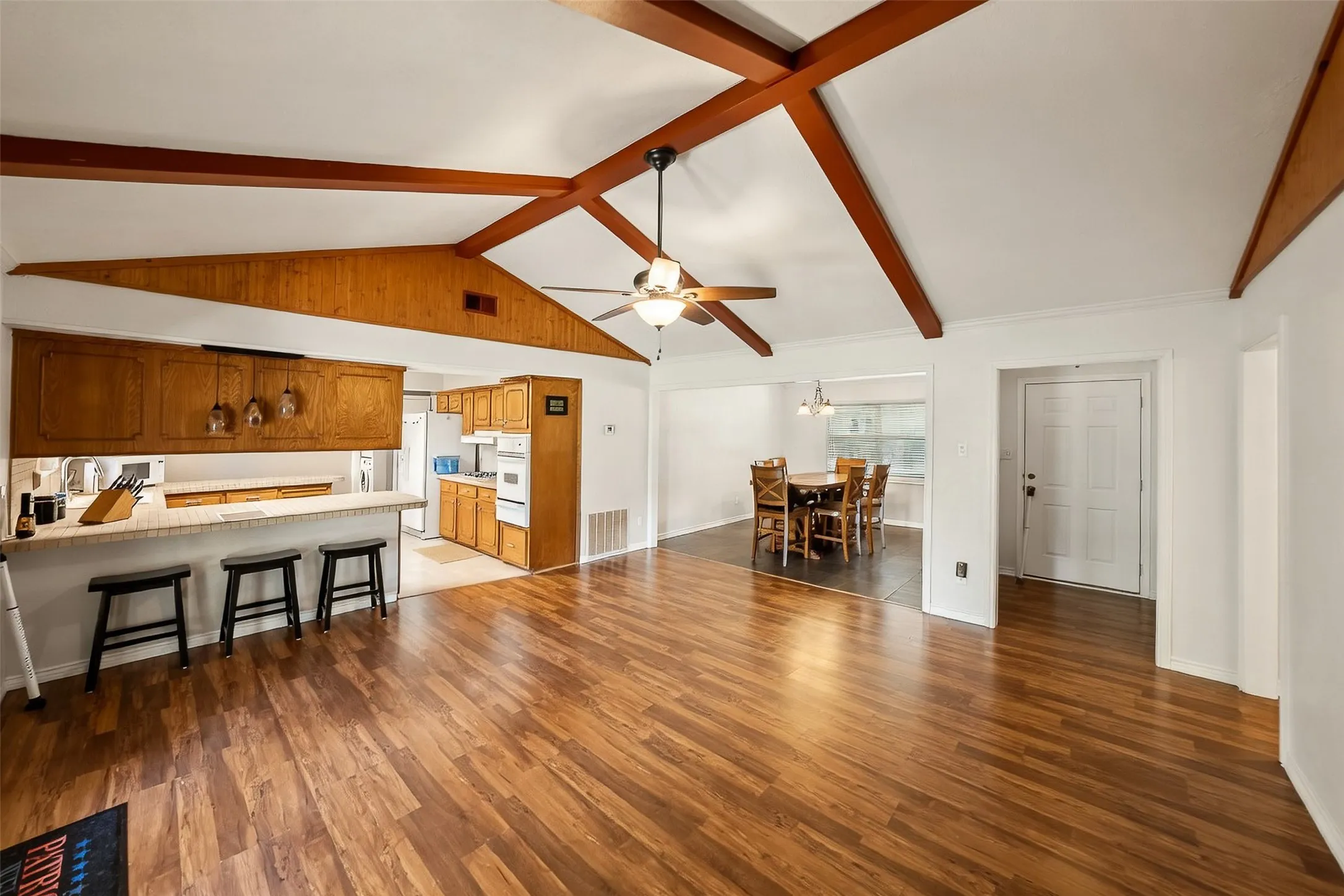 Farm For Sale in Anderson County , 2029 W State Highway 294, Elkhart, Texas 75839, 3 Bedroom, 3 Bathroom, 2 Garage spaces, 1,700 Sqft, built in 1967, Preowned, Price $490,000, mls#21236753, Real Estate Agent in Elkhart, Homes For Sale in Anderson county, Homes For Sale in Elkhart, Realtor in Elkhart Texas, Real Estate Brokerage Independent Realty Texas, Luminita Cordes Realtor
