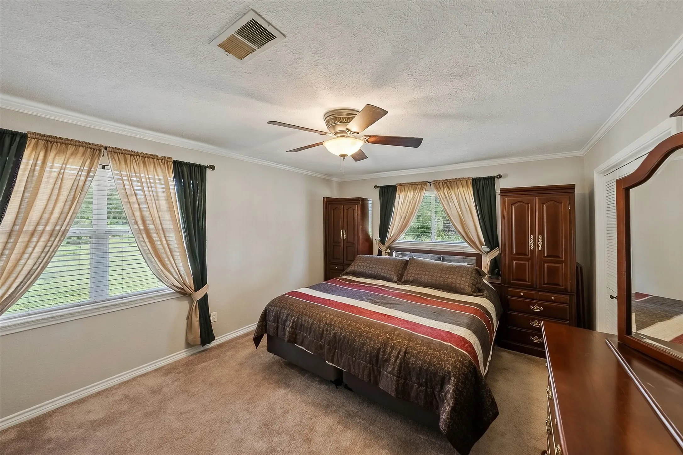 Farm For Sale in Anderson County , 2029 W State Highway 294, Elkhart, Texas 75839, 3 Bedroom, 3 Bathroom, 2 Garage spaces, 1,700 Sqft, built in 1967, Preowned, Price $490,000, mls#21236753, Real Estate Agent in Elkhart, Homes For Sale in Anderson county, Homes For Sale in Elkhart, Realtor in Elkhart Texas, Real Estate Brokerage Independent Realty Texas, Luminita Cordes Realtor
