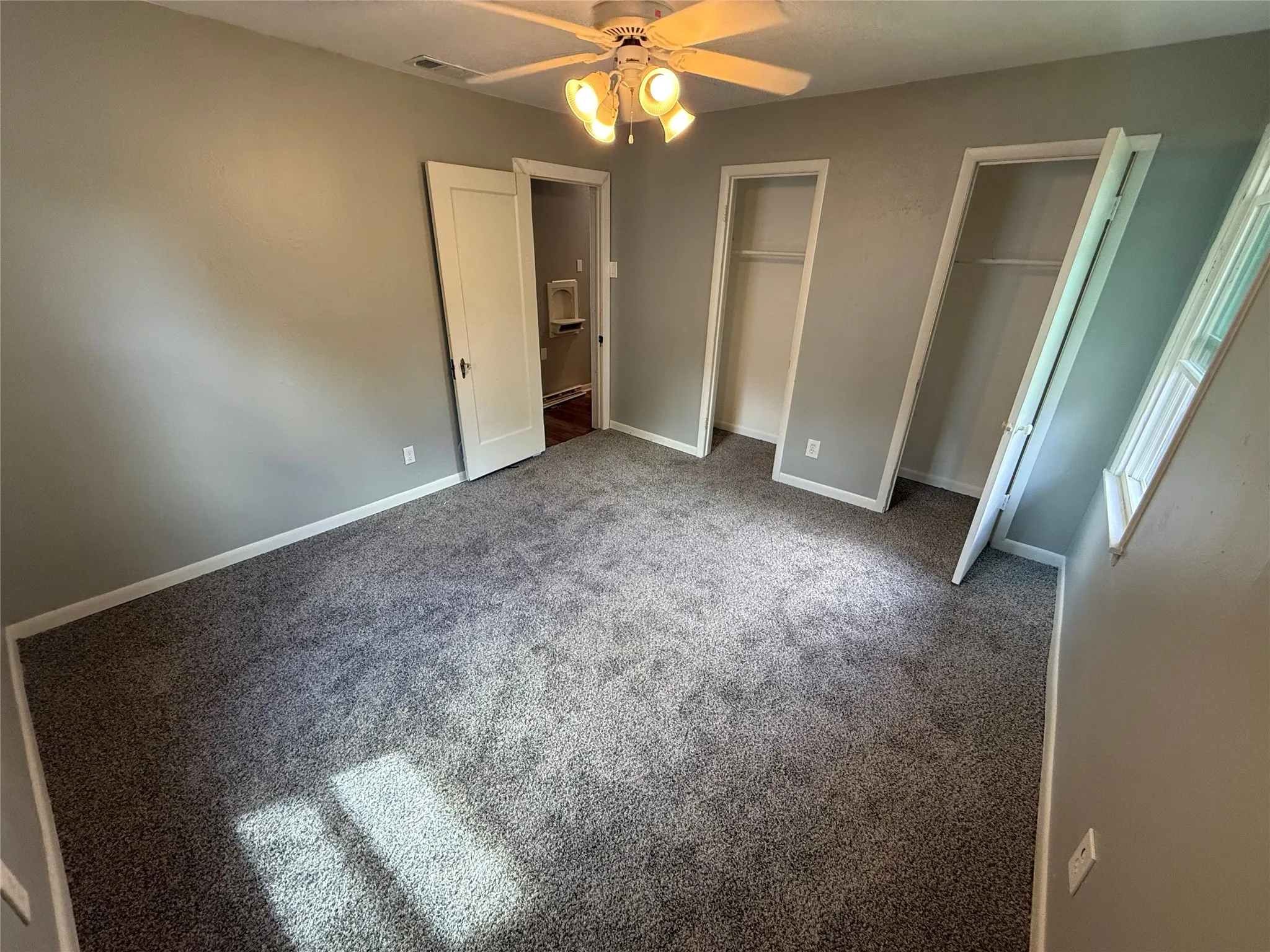 Single Family Residence For Sale in Dallas County , 910 Pampa Drive, Mesquite, Texas 75149, 3 Bedrooms, 2 Bathrooms, Garage spaces, 1,709 Sqft, built in 1958, Price $224,000, mls#21236914, Real Estate Agent in Mesquite, Homes For Sale in Dallas county, Homes For Sale in Mesquite, Realtor in Mesquite Texas, Real Estate Brokerage Independent Realty Texas, Luminita Cordes Realtor