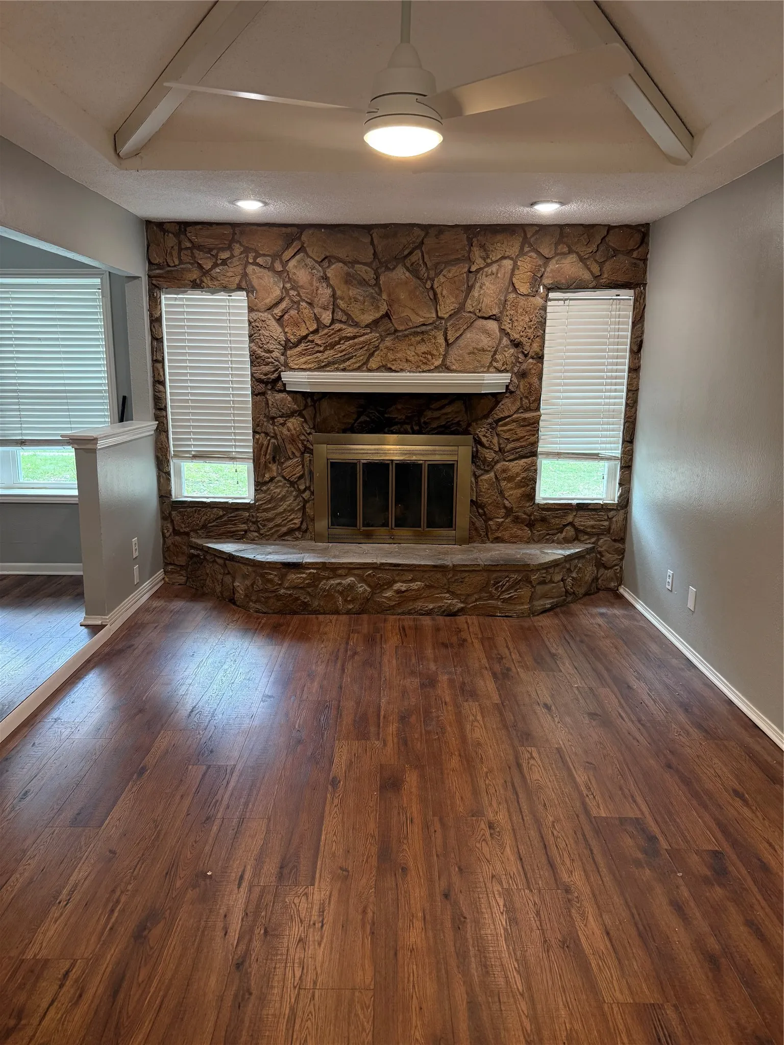 Single Family Residence For Sale in Dallas County , 910 Pampa Drive, Mesquite, Texas 75149, 3 Bedrooms, 2 Bathrooms, Garage spaces, 1,709 Sqft, built in 1958, Price $224,000, mls#21236914, Real Estate Agent in Mesquite, Homes For Sale in Dallas county, Homes For Sale in Mesquite, Realtor in Mesquite Texas, Real Estate Brokerage Independent Realty Texas, Luminita Cordes Realtor