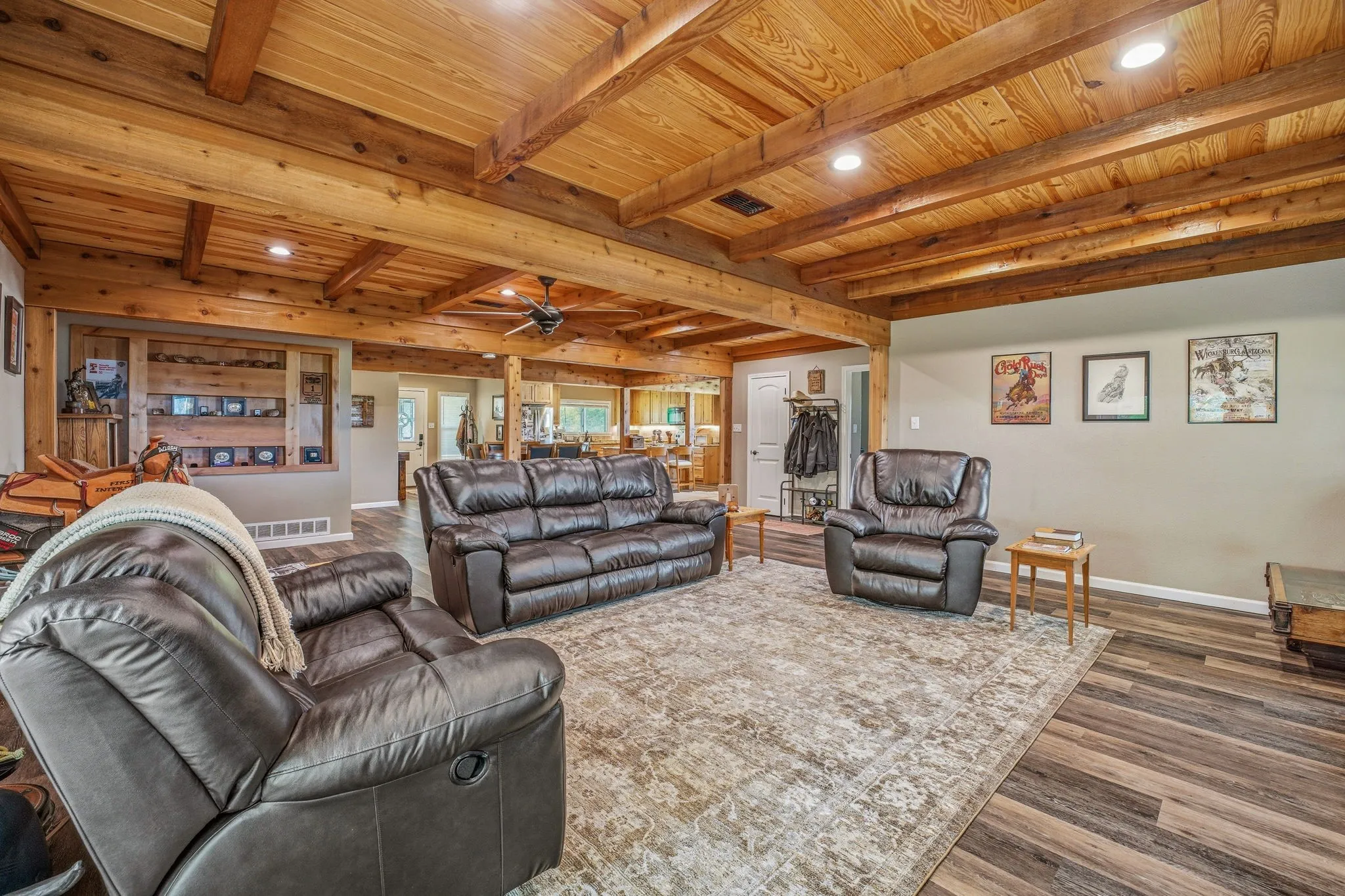 Farm For Sale in Erath County , 1705 US Highway 67, Stephenville, Texas 76401, 3 Bedroom, 2 Bathroom, 2 Garage spaces, 2,829 Sqft, built in 1963, mls#21235991, Real Estate Agent in Stephenville, Homes For Sale in Erath county, Homes For Sale in Stephenville, Realtor in Stephenville Texas, Real Estate Brokerage Independent Realty Texas, Luminita Cordes Realtor