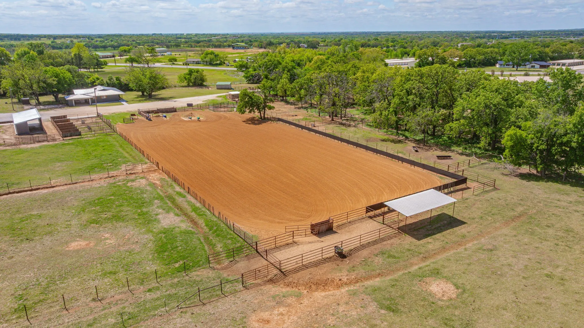 Farm For Sale in Erath County , 1705 US Highway 67, Stephenville, Texas 76401, 3 Bedroom, 2 Bathroom, 2 Garage spaces, 2,829 Sqft, built in 1963, mls#21235991, Real Estate Agent in Stephenville, Homes For Sale in Erath county, Homes For Sale in Stephenville, Realtor in Stephenville Texas, Real Estate Brokerage Independent Realty Texas, Luminita Cordes Realtor