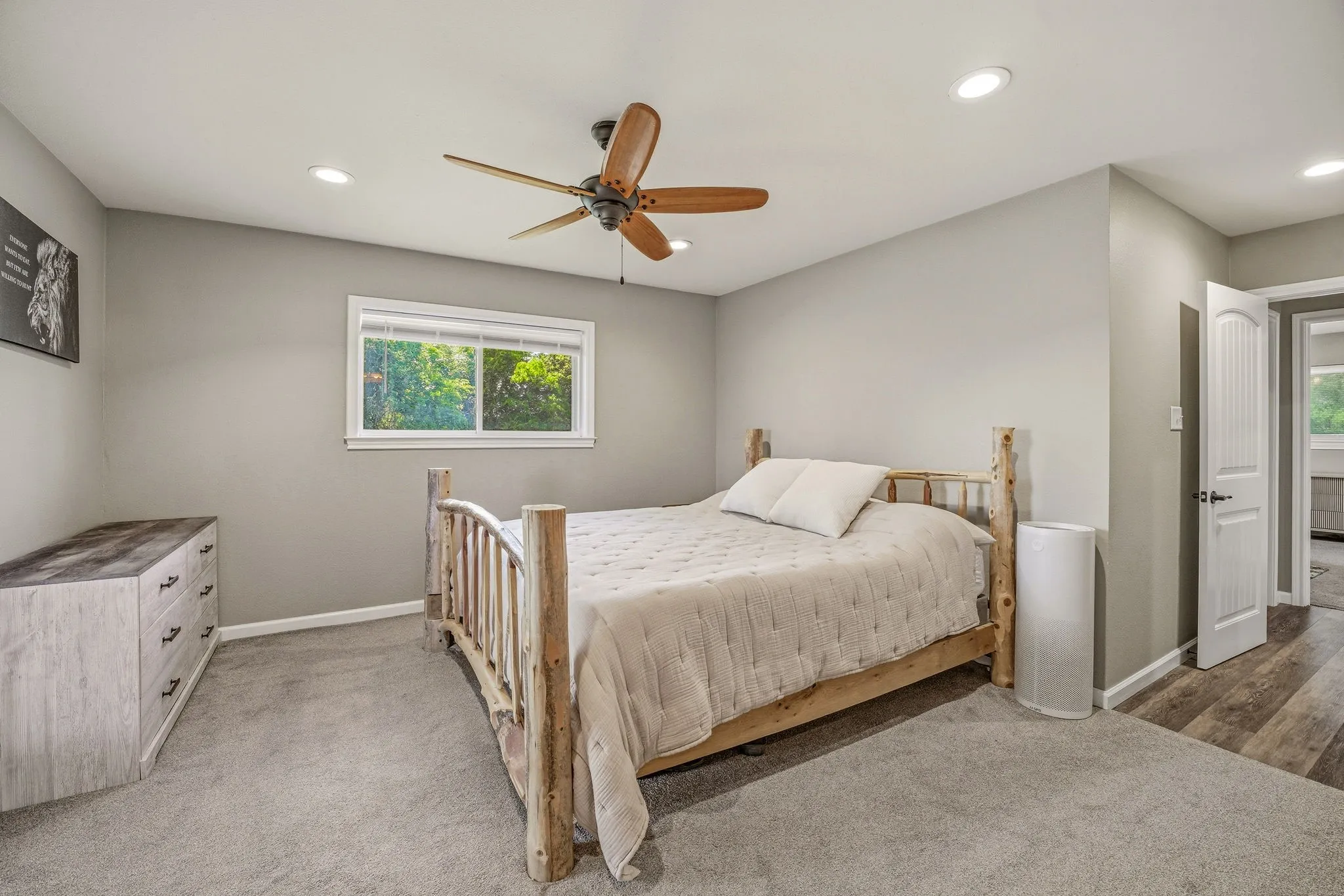 Farm For Sale in Erath County , 1705 US Highway 67, Stephenville, Texas 76401, 3 Bedroom, 2 Bathroom, 2 Garage spaces, 2,829 Sqft, built in 1963, mls#21235991, Real Estate Agent in Stephenville, Homes For Sale in Erath county, Homes For Sale in Stephenville, Realtor in Stephenville Texas, Real Estate Brokerage Independent Realty Texas, Luminita Cordes Realtor