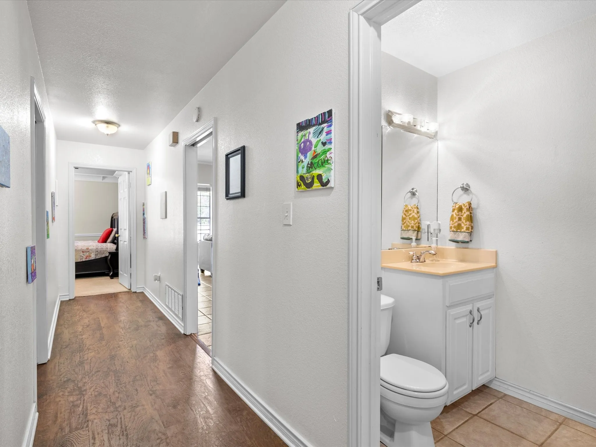 Single Family Residence For Sale in Wise County , 205 PR 2194, Decatur, Texas 76234, 4 Bedroom, 4 Bathroom, 2 Garage spaces, 3,180 Sqft, built in 2000, Preowned, mls#21235295, Real Estate Agent in Decatur, Homes For Sale in Wise county, Homes For Sale in Decatur, Realtor in Decatur Texas, Real Estate Brokerage Independent Realty Texas, Luminita Cordes Realtor