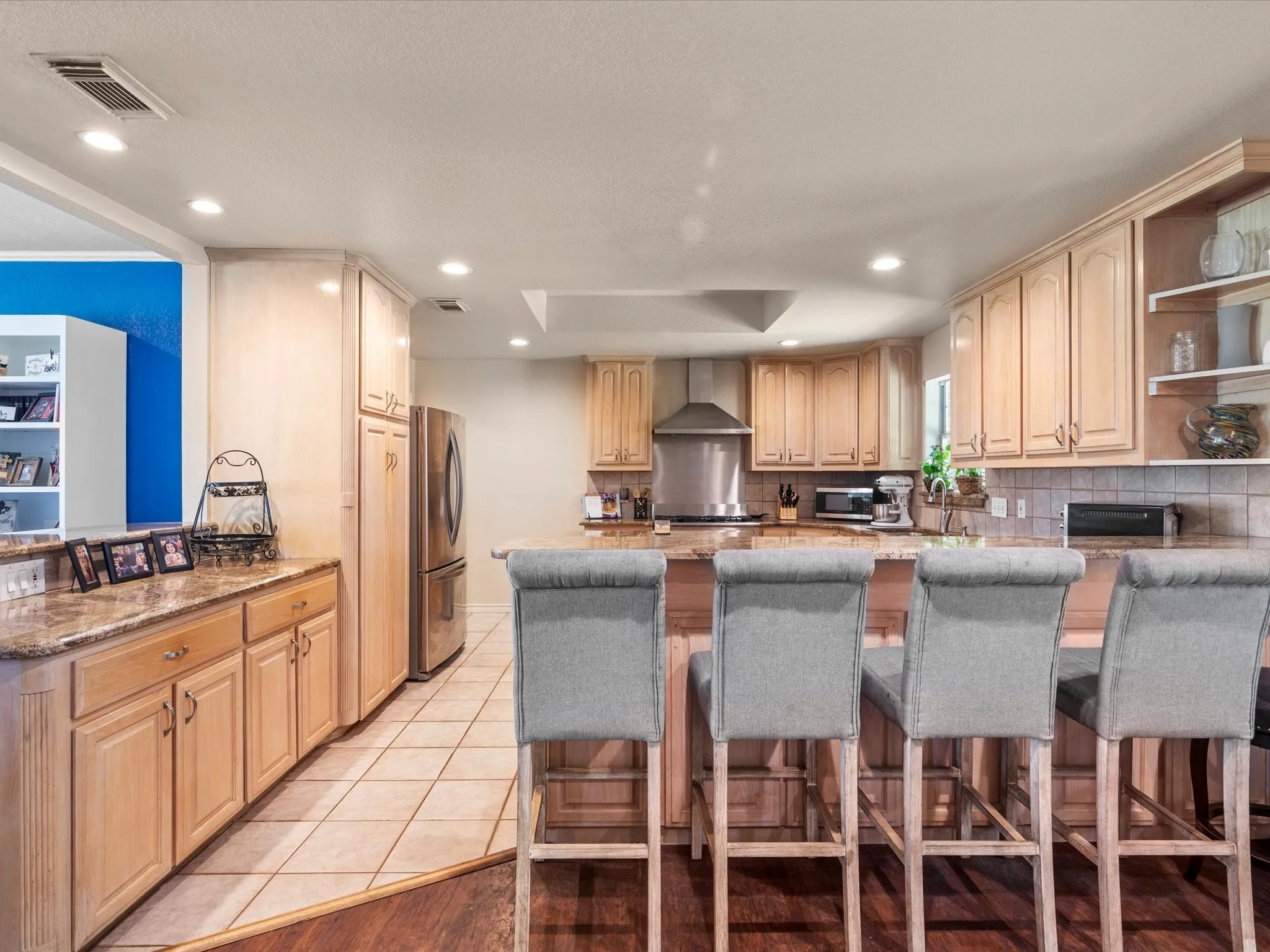 Single Family Residence For Sale in Wise County , 205 PR 2194, Decatur, Texas 76234, 4 Bedroom, 4 Bathroom, 2 Garage spaces, 3,180 Sqft, built in 2000, Preowned, mls#21235295, Real Estate Agent in Decatur, Homes For Sale in Wise county, Homes For Sale in Decatur, Realtor in Decatur Texas, Real Estate Brokerage Independent Realty Texas, Luminita Cordes Realtor