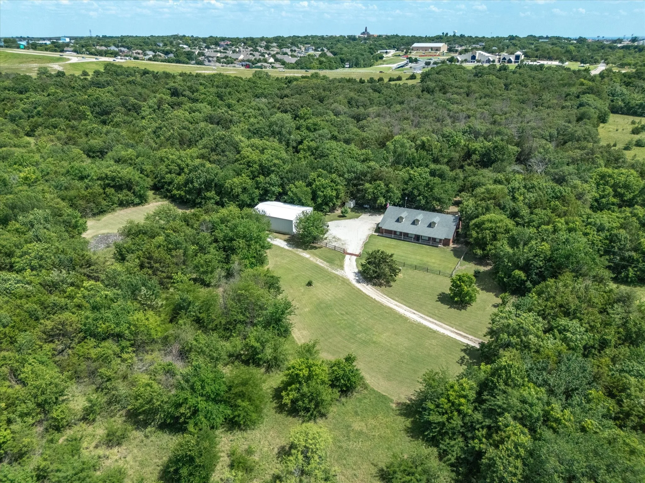 Single Family Residence For Sale in Wise County , 205 PR 2194, Decatur, Texas 76234, 4 Bedroom, 4 Bathroom, 2 Garage spaces, 3,180 Sqft, built in 2000, Preowned, mls#21235295, Real Estate Agent in Decatur, Homes For Sale in Wise county, Homes For Sale in Decatur, Realtor in Decatur Texas, Real Estate Brokerage Independent Realty Texas, Luminita Cordes Realtor