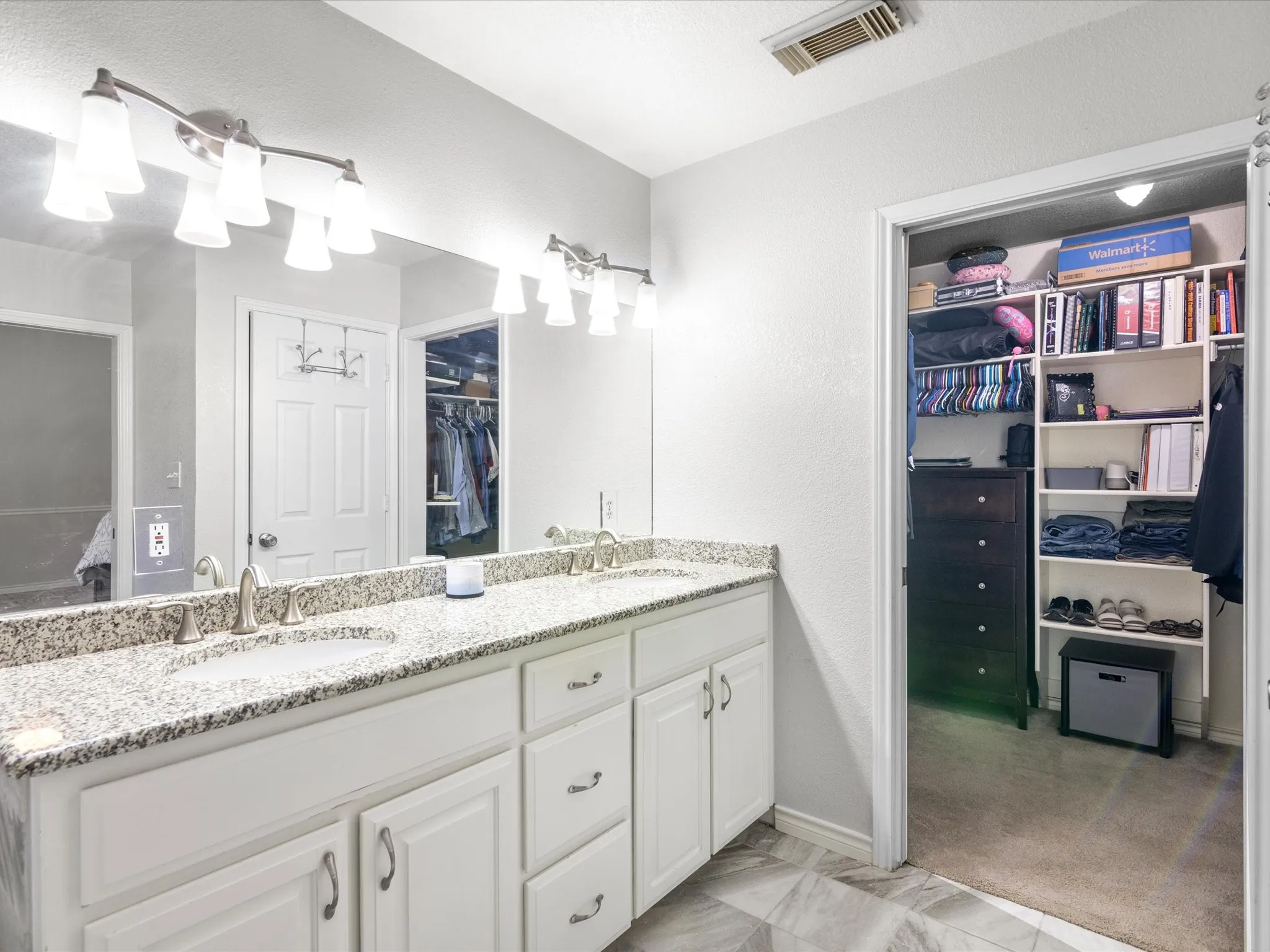 Single Family Residence For Sale in Wise County , 205 PR 2194, Decatur, Texas 76234, 4 Bedroom, 4 Bathroom, 2 Garage spaces, 3,180 Sqft, built in 2000, Preowned, mls#21235295, Real Estate Agent in Decatur, Homes For Sale in Wise county, Homes For Sale in Decatur, Realtor in Decatur Texas, Real Estate Brokerage Independent Realty Texas, Luminita Cordes Realtor