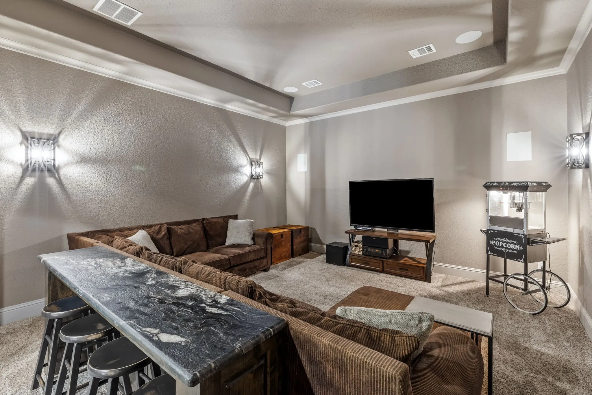 Single Family Residence For Sale in Denton County , 521 W Waters Edge Way, Oak Point, Texas 75068, 4 Bedroom, 4 Bathroom, 5 Garage spaces, 6,083 Sqft, built in 2018, Preowned, mls#21233589, Real Estate Agent in Oak Point, Homes For Sale in Denton county, Homes For Sale in Oak Point, Realtor in Oak Point Texas, Real Estate Brokerage Independent Realty Texas, Luminita Cordes Realtor