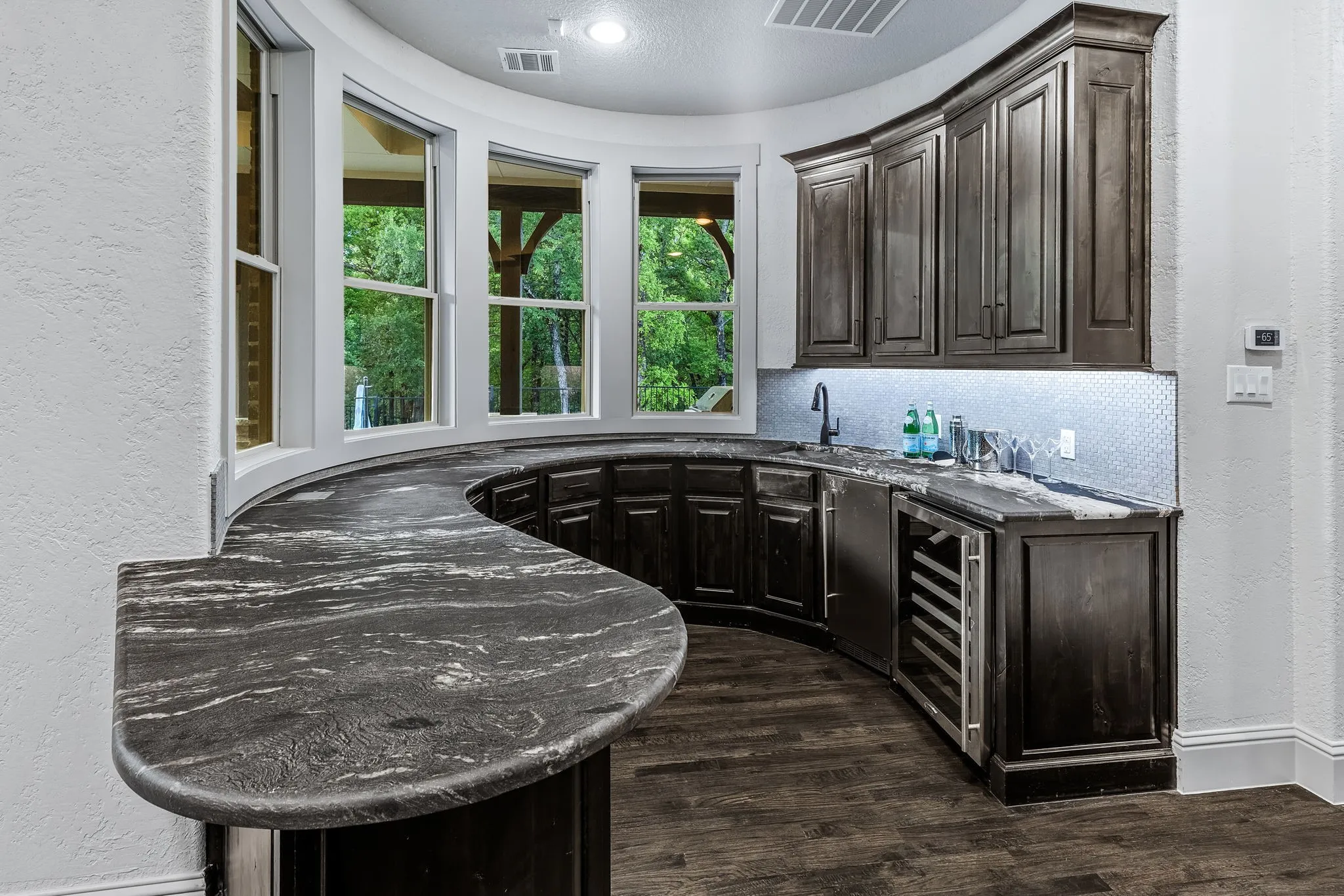 Single Family Residence For Sale in Denton County , 521 W Waters Edge Way, Oak Point, Texas 75068, 4 Bedroom, 4 Bathroom, 5 Garage spaces, 6,083 Sqft, built in 2018, Preowned, mls#21233589, Real Estate Agent in Oak Point, Homes For Sale in Denton county, Homes For Sale in Oak Point, Realtor in Oak Point Texas, Real Estate Brokerage Independent Realty Texas, Luminita Cordes Realtor