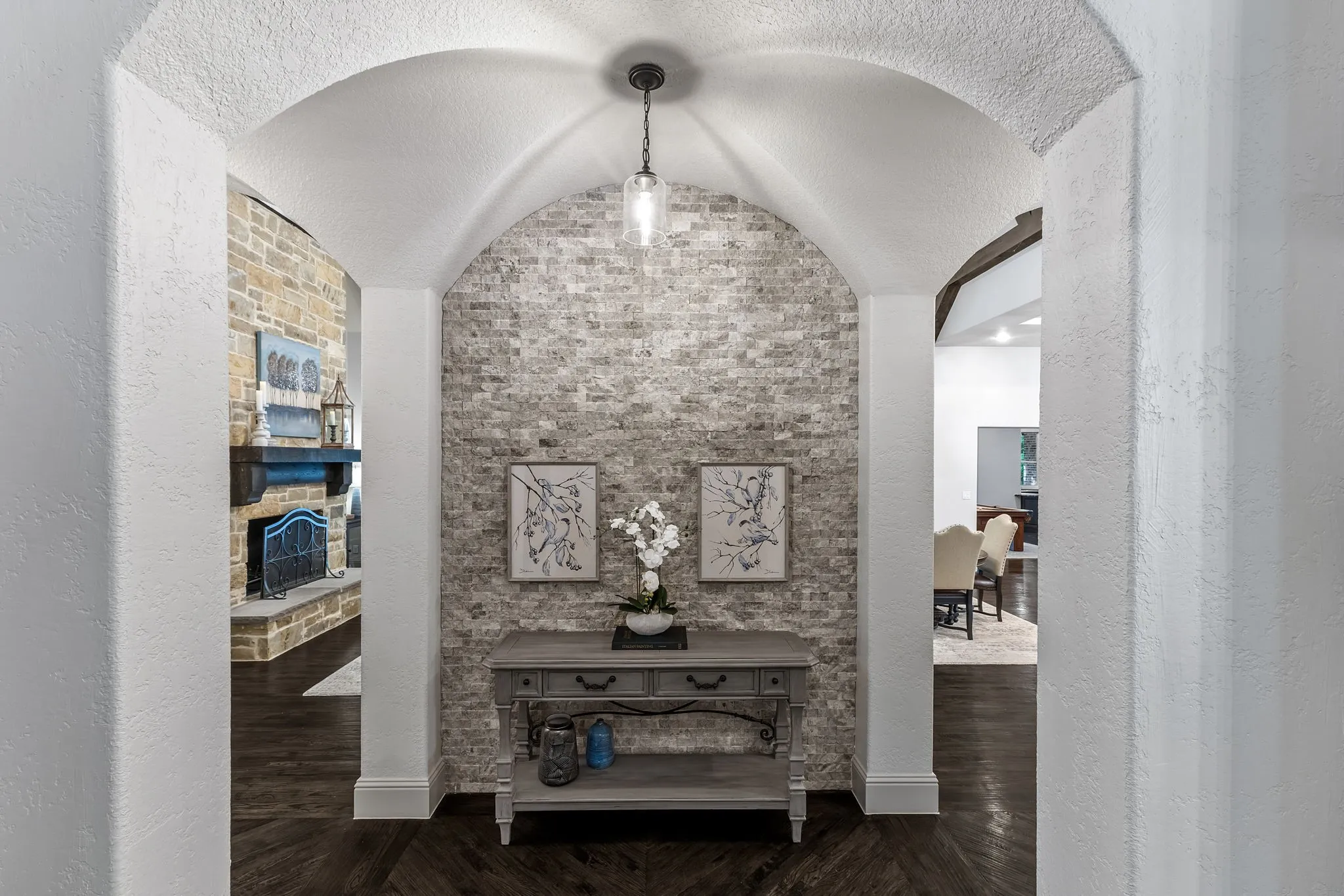 Single Family Residence For Sale in Denton County , 521 W Waters Edge Way, Oak Point, Texas 75068, 4 Bedroom, 4 Bathroom, 5 Garage spaces, 6,083 Sqft, built in 2018, Preowned, mls#21233589, Real Estate Agent in Oak Point, Homes For Sale in Denton county, Homes For Sale in Oak Point, Realtor in Oak Point Texas, Real Estate Brokerage Independent Realty Texas, Luminita Cordes Realtor