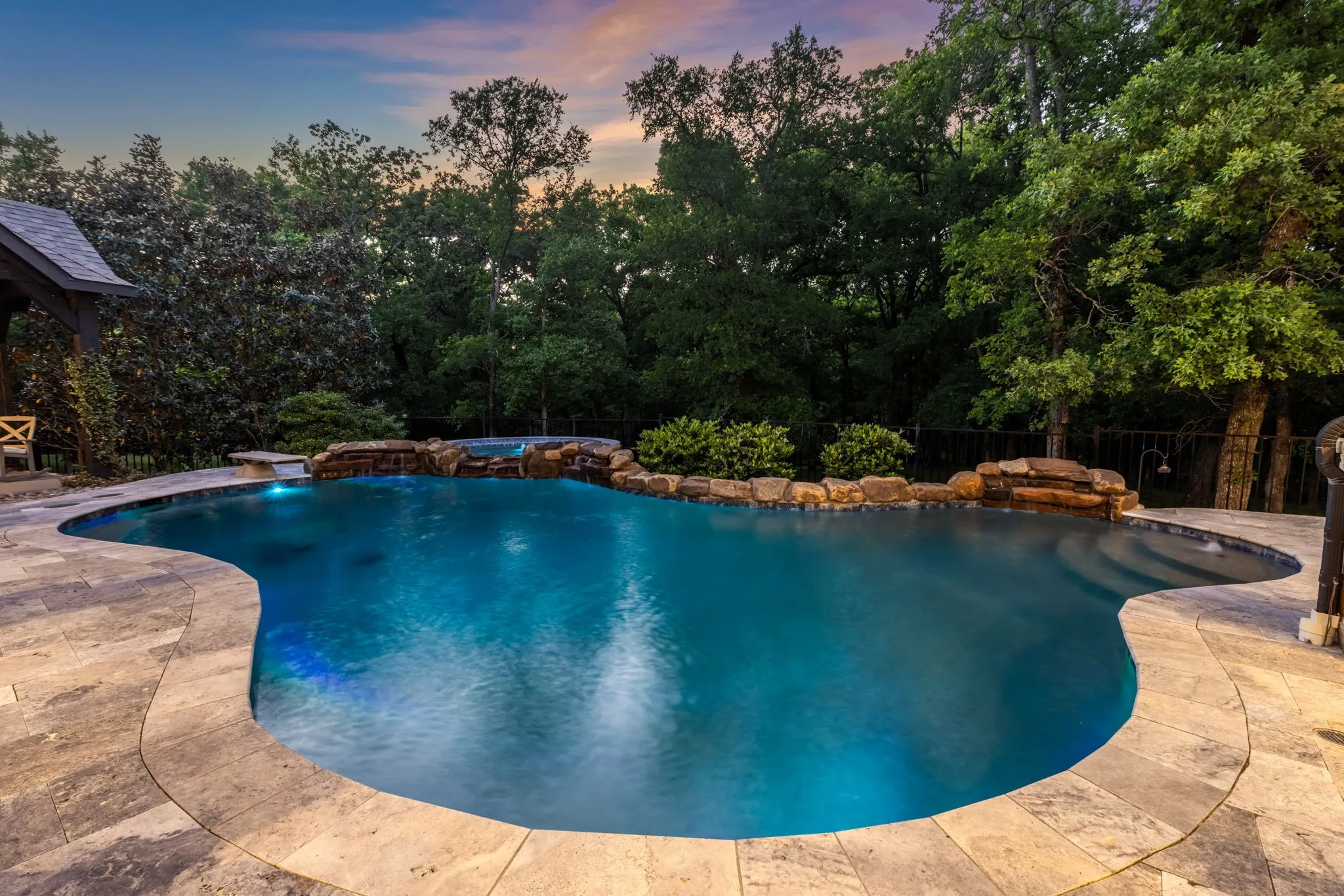 Single Family Residence For Sale in Denton County , 521 W Waters Edge Way, Oak Point, Texas 75068, 4 Bedroom, 4 Bathroom, 5 Garage spaces, 6,083 Sqft, built in 2018, Preowned, mls#21233589, Real Estate Agent in Oak Point, Homes For Sale in Denton county, Homes For Sale in Oak Point, Realtor in Oak Point Texas, Real Estate Brokerage Independent Realty Texas, Luminita Cordes Realtor