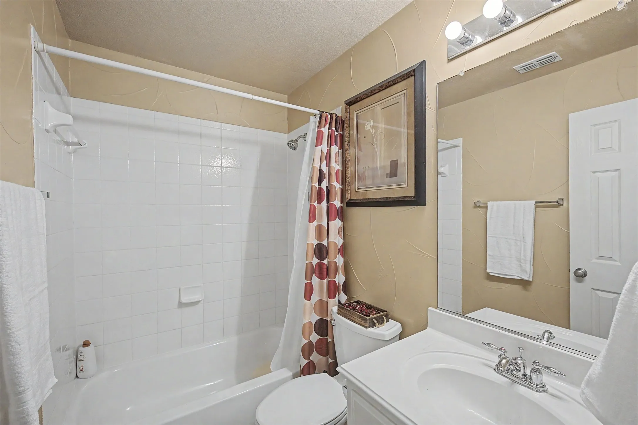 Single Family Residence For Sale in Collin County , 15606 Fox Meadow Lane, Frisco, Texas 75035, 4 Bedroom, 4 Bathroom, 3 Garage spaces, 3,562 Sqft, built in 2005, Preowned, mls#21235529, Real Estate Agent in Frisco, Homes For Sale in Collin county, Homes For Sale in Frisco, Realtor in Frisco Texas, Real Estate Brokerage Independent Realty Texas, Luminita Cordes Realtor