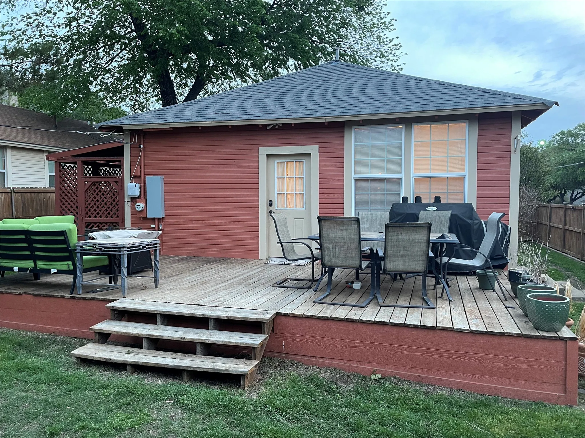 Single Family Residence For Sale in Tarrant County , 5101 Birchman Avenue, Fort Worth, Texas 76107, 2 Bedroom, 1 Bathroom, Garage spaces, 1,425 Sqft, built in 1930, Preowned, mls#21235355, Real Estate Agent in Fort Worth, Homes For Sale in Tarrant county, Homes For Sale in Fort Worth, Realtor in Fort Worth Texas, Real Estate Brokerage Independent Realty Texas, Luminita Cordes Realtor