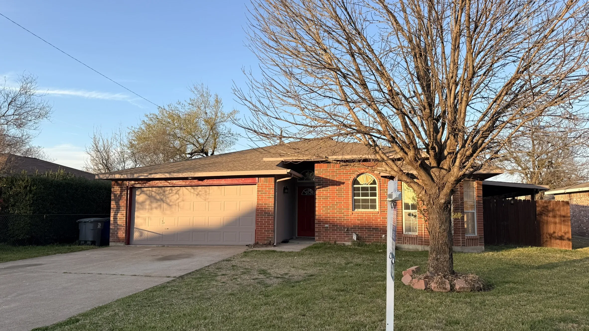 Single Family Residence For Sale in Dallas County , 12259 Rim Rock Road, Dallas, Texas 75253, 4 Bedroom, 2 Bathroom, 2 Garage spaces, 1,783 Sqft, built in 1995, mls#21235034, Real Estate Agent in Dallas, Homes For Sale in Dallas county, Homes For Sale in Dallas, Realtor in Dallas Texas, Real Estate Brokerage Independent Realty Texas, Luminita Cordes Realtor