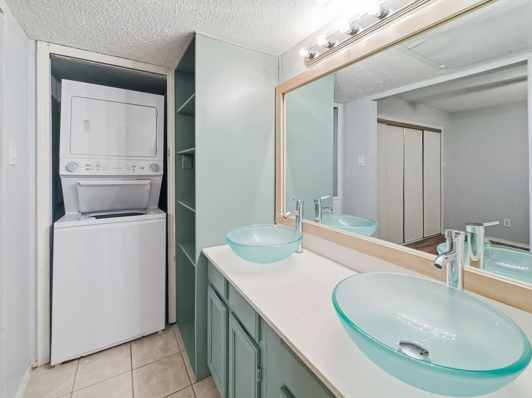 Condominium For Rent in Dallas County , 9835 Walnut Street 208, Dallas, Texas 75243, 1 Bedroom, 1 Bathroom, Garage spaces, 774 Sqft, built in 1985, Preowned, mls#21237003, Real Estate Agent in Dallas, Homes For Rent in Dallas county, Homes For Rent in Dallas, Realtor in Dallas Texas, Real Estate Brokerage Independent Realty Texas, Luminita Cordes Realtor