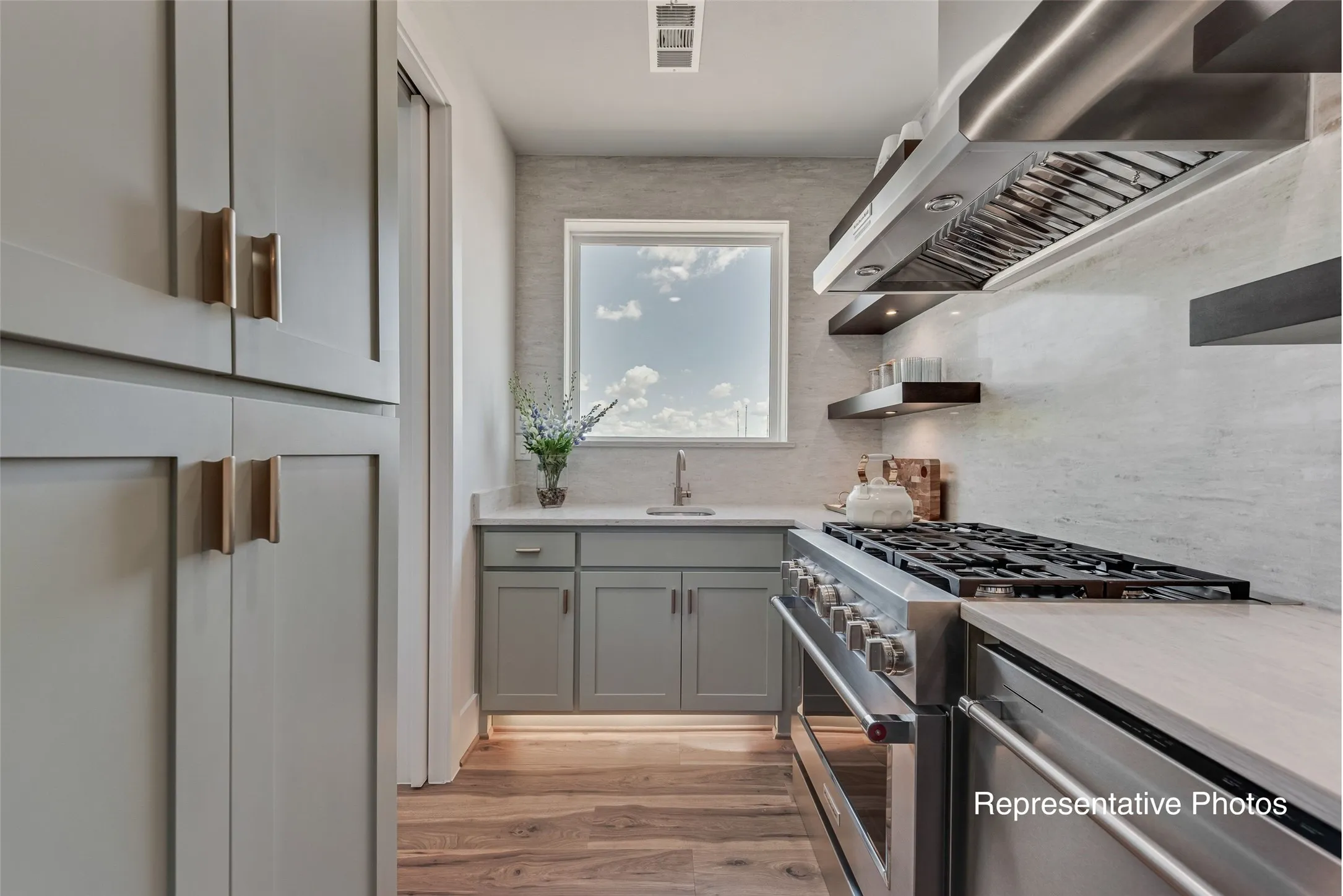 Single Family Residence For Sale in Collin County , 1001 Clear Bluff Place, Lavon, Texas 75166, 5 Bedroom, 5 Bathroom, 2 Garage spaces, 4,368 Sqft, built in 2026, New Construction - Incomplete, mls#21237013, Real Estate Agent in Lavon, Homes For Sale in Collin county, Homes For Sale in Lavon, Realtor in Lavon Texas, Real Estate Brokerage Independent Realty Texas, Luminita Cordes Realtor