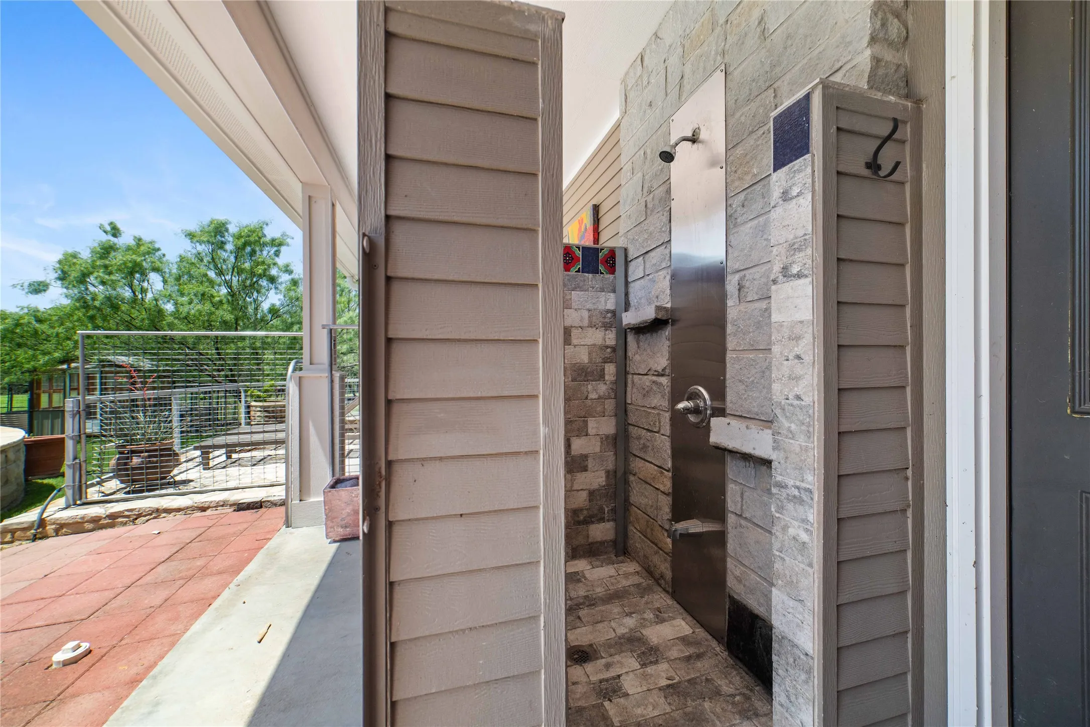 Single Family Residence For Sale in San Saba County , 217 County Rd. 102, San Saba, Texas 76877, 4 Bedrooms, 2 Bathrooms, 2 Garage spaces, 2,210 Sqft, built in 2015, New Construction - Complete, Price $795,000, mls#21229024, Real Estate Agent in San Saba, Homes For Sale in San Saba county, Homes For Sale in San Saba, Realtor in San Saba Texas, Real Estate Brokerage Independent Realty Texas, Luminita Cordes Realtor