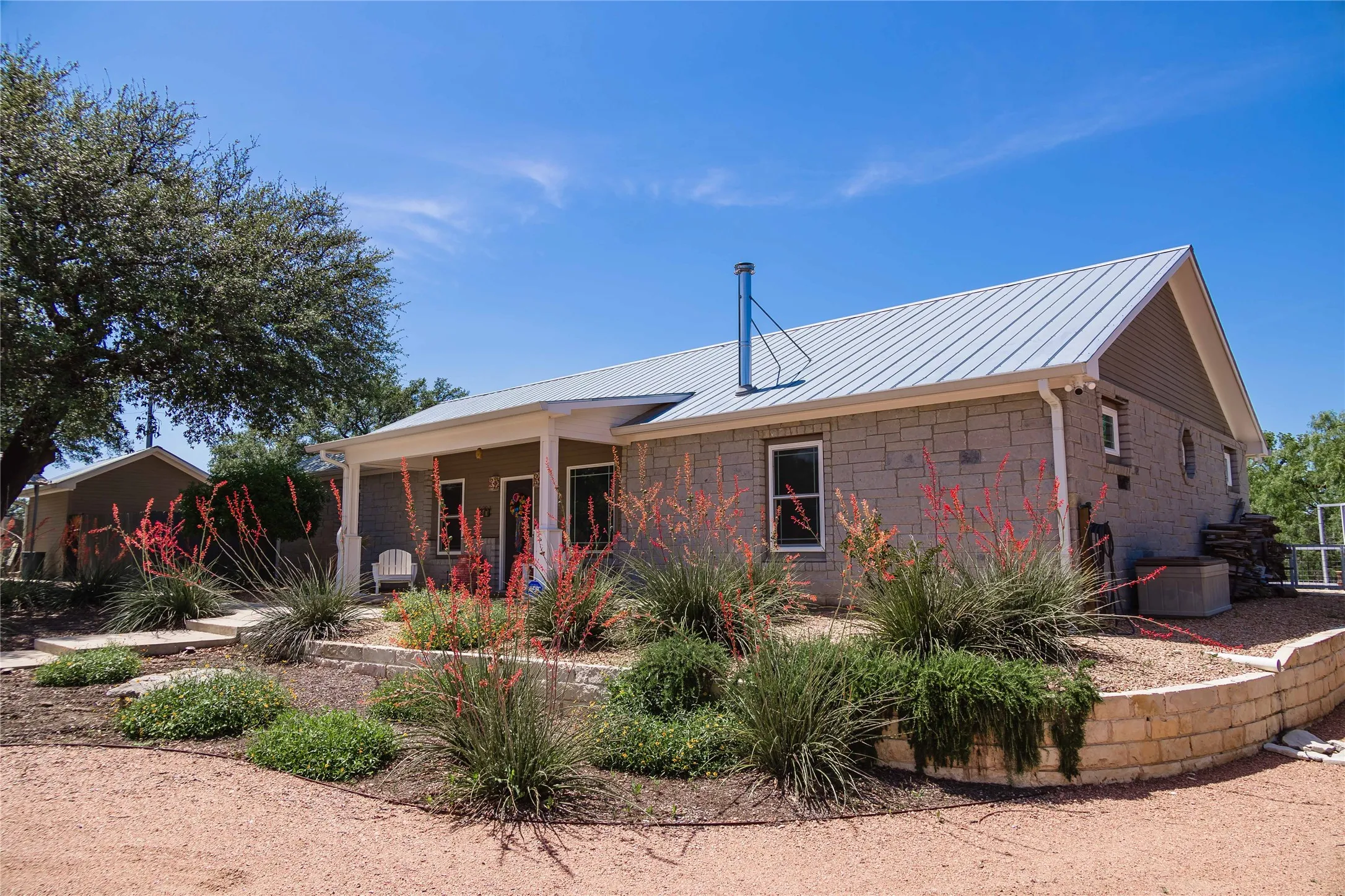 Single Family Residence For Sale in San Saba County , 217 County Rd. 102, San Saba, Texas 76877, 4 Bedrooms, 2 Bathrooms, 2 Garage spaces, 2,210 Sqft, built in 2015, New Construction - Complete, Price $795,000, mls#21229024, Real Estate Agent in San Saba, Homes For Sale in San Saba county, Homes For Sale in San Saba, Realtor in San Saba Texas, Real Estate Brokerage Independent Realty Texas, Luminita Cordes Realtor