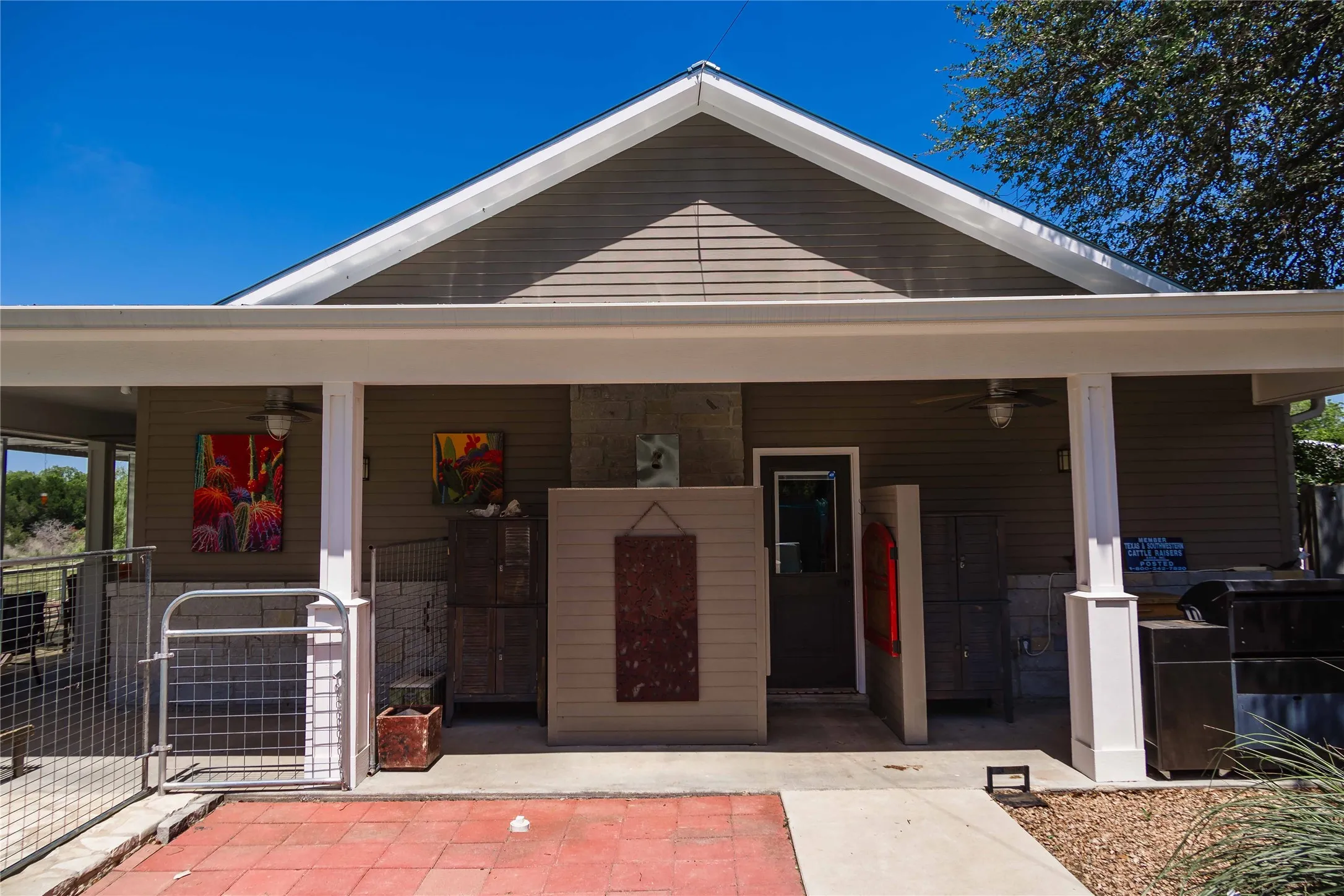 Single Family Residence For Sale in San Saba County , 217 County Rd. 102, San Saba, Texas 76877, 4 Bedrooms, 2 Bathrooms, 2 Garage spaces, 2,210 Sqft, built in 2015, New Construction - Complete, Price $795,000, mls#21229024, Real Estate Agent in San Saba, Homes For Sale in San Saba county, Homes For Sale in San Saba, Realtor in San Saba Texas, Real Estate Brokerage Independent Realty Texas, Luminita Cordes Realtor