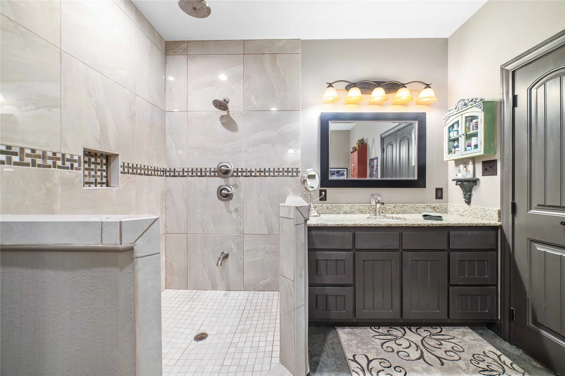 Single Family Residence For Sale in San Saba County , 217 County Rd. 102, San Saba, Texas 76877, 4 Bedrooms, 2 Bathrooms, 2 Garage spaces, 2,210 Sqft, built in 2015, New Construction - Complete, Price $795,000, mls#21229024, Real Estate Agent in San Saba, Homes For Sale in San Saba county, Homes For Sale in San Saba, Realtor in San Saba Texas, Real Estate Brokerage Independent Realty Texas, Luminita Cordes Realtor