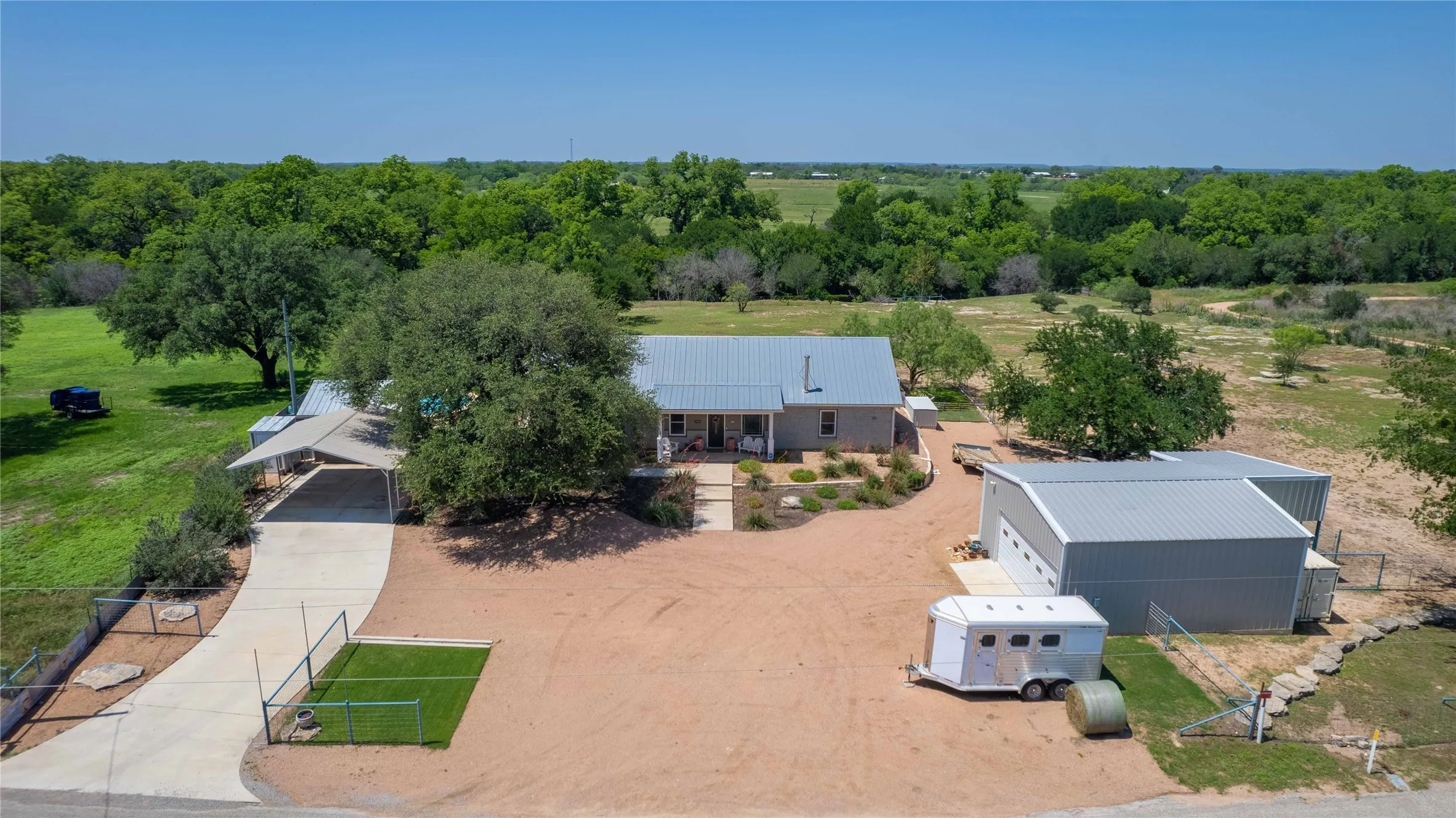 Single Family Residence For Sale in San Saba County , 217 County Rd. 102, San Saba, Texas 76877, 4 Bedrooms, 2 Bathrooms, 2 Garage spaces, 2,210 Sqft, built in 2015, New Construction - Complete, Price $795,000, mls#21229024, Real Estate Agent in San Saba, Homes For Sale in San Saba county, Homes For Sale in San Saba, Realtor in San Saba Texas, Real Estate Brokerage Independent Realty Texas, Luminita Cordes Realtor