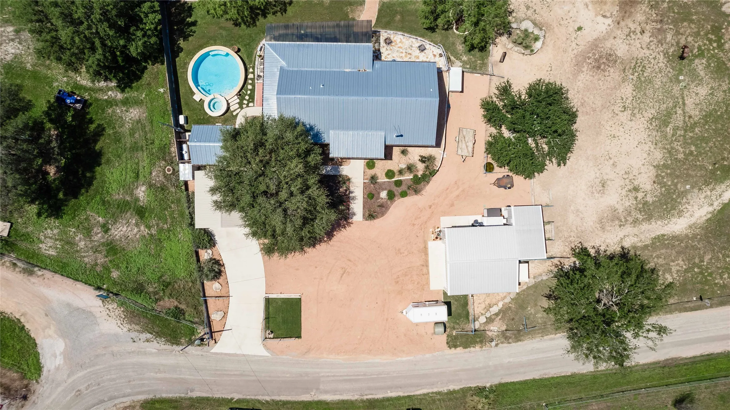 Single Family Residence For Sale in San Saba County , 217 County Rd. 102, San Saba, Texas 76877, 4 Bedrooms, 2 Bathrooms, 2 Garage spaces, 2,210 Sqft, built in 2015, New Construction - Complete, Price $795,000, mls#21229024, Real Estate Agent in San Saba, Homes For Sale in San Saba county, Homes For Sale in San Saba, Realtor in San Saba Texas, Real Estate Brokerage Independent Realty Texas, Luminita Cordes Realtor