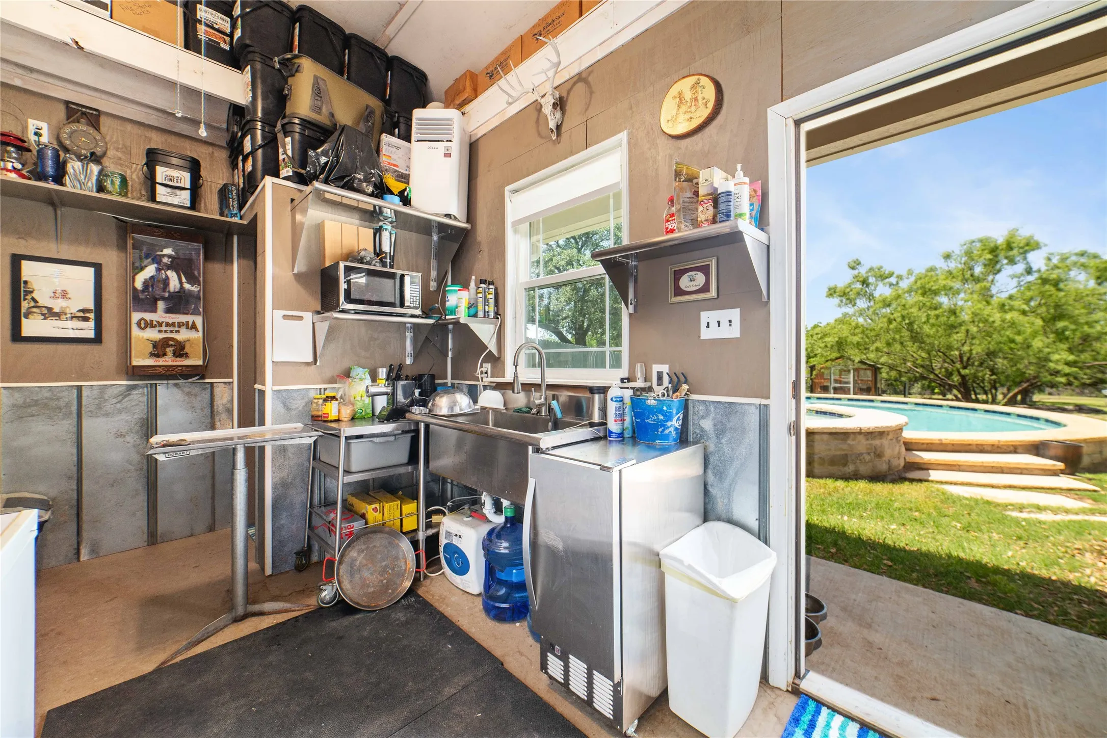 Single Family Residence For Sale in San Saba County , 217 County Rd. 102, San Saba, Texas 76877, 4 Bedrooms, 2 Bathrooms, 2 Garage spaces, 2,210 Sqft, built in 2015, New Construction - Complete, Price $795,000, mls#21229024, Real Estate Agent in San Saba, Homes For Sale in San Saba county, Homes For Sale in San Saba, Realtor in San Saba Texas, Real Estate Brokerage Independent Realty Texas, Luminita Cordes Realtor