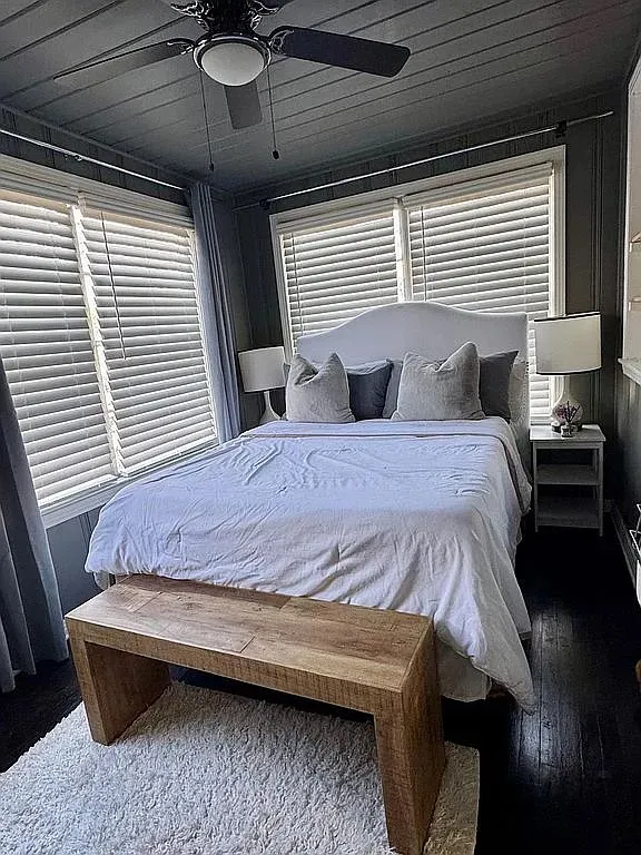 Quadruplex For Sale in Dallas County , 3416 Granada Avenue, University Park, Texas 75205, 0, 0, Garage spaces, 3,846 Sqft, built in 1946, Preowned, Price $1,695,000, mls#21237075, Real Estate Agent in University Park, Homes For Sale in Dallas county, Homes For Sale in University Park, Realtor in University Park Texas, Real Estate Brokerage Independent Realty Texas, Luminita Cordes Realtor