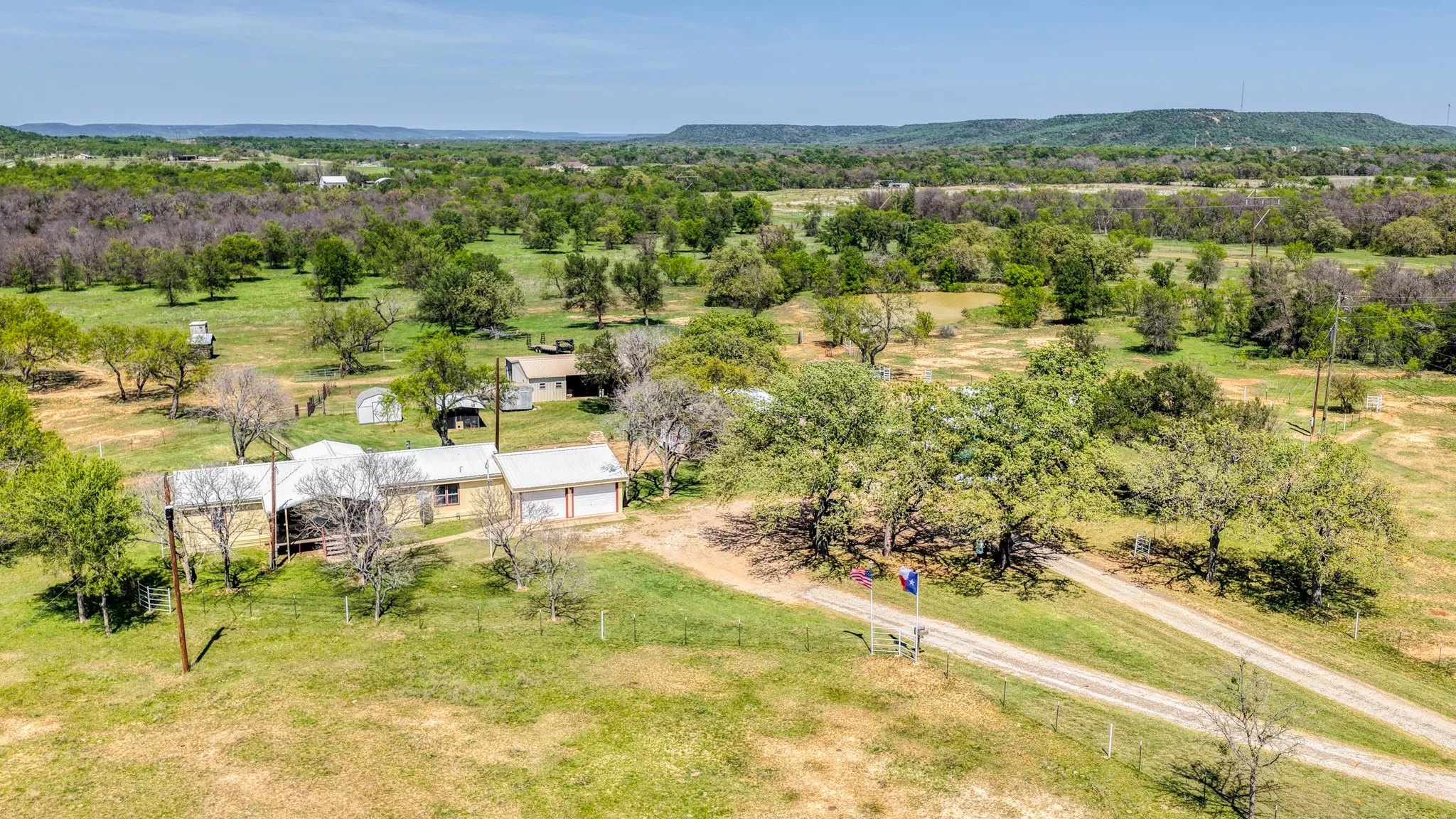 Farm For Sale in Palo Pinto County , 376 Dickson Lane, Gordon, Texas 76453, 3 Bedroom, 2 Bathroom, 2 Garage spaces, 2,888 Sqft, built in 1984, mls#21235594, Real Estate Agent in Gordon, Homes For Sale in Palo Pinto county, Homes For Sale in Gordon, Realtor in Gordon Texas, Real Estate Brokerage Independent Realty Texas, Luminita Cordes Realtor