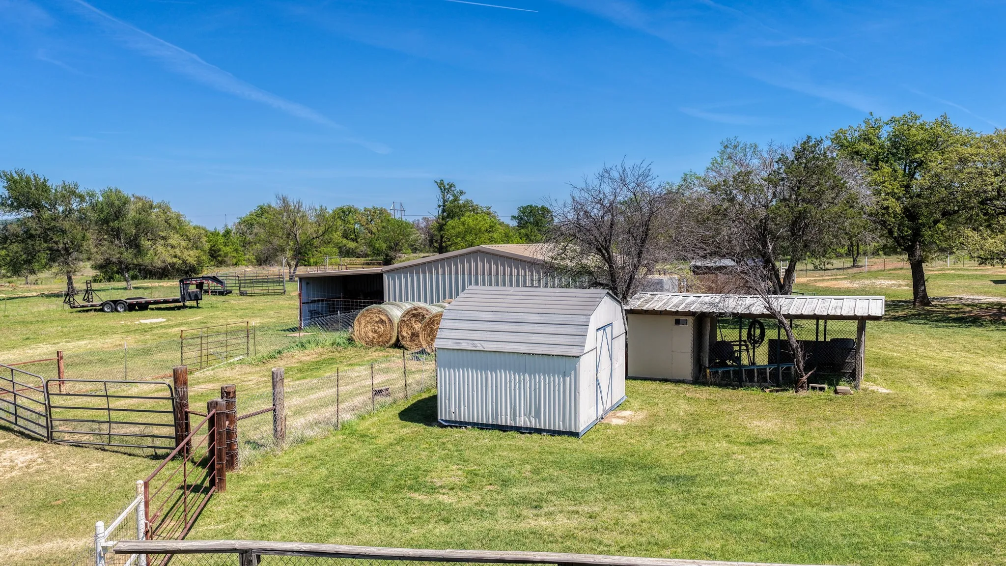 Farm For Sale in Palo Pinto County , 376 Dickson Lane, Gordon, Texas 76453, 3 Bedroom, 2 Bathroom, 2 Garage spaces, 2,888 Sqft, built in 1984, mls#21235594, Real Estate Agent in Gordon, Homes For Sale in Palo Pinto county, Homes For Sale in Gordon, Realtor in Gordon Texas, Real Estate Brokerage Independent Realty Texas, Luminita Cordes Realtor