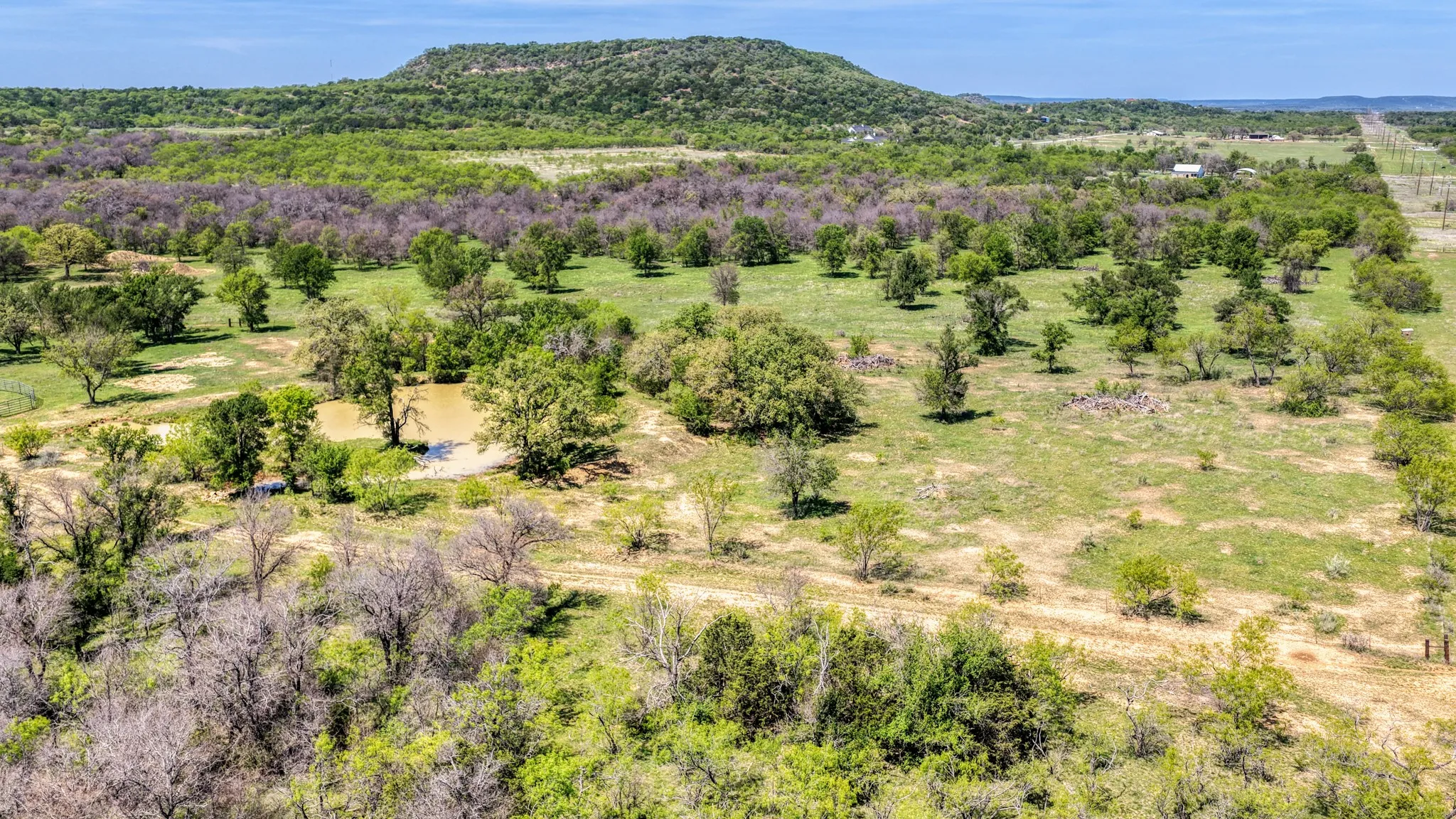 Farm For Sale in Palo Pinto County , 376 Dickson Lane, Gordon, Texas 76453, 3 Bedroom, 2 Bathroom, 2 Garage spaces, 2,888 Sqft, built in 1984, mls#21235594, Real Estate Agent in Gordon, Homes For Sale in Palo Pinto county, Homes For Sale in Gordon, Realtor in Gordon Texas, Real Estate Brokerage Independent Realty Texas, Luminita Cordes Realtor
