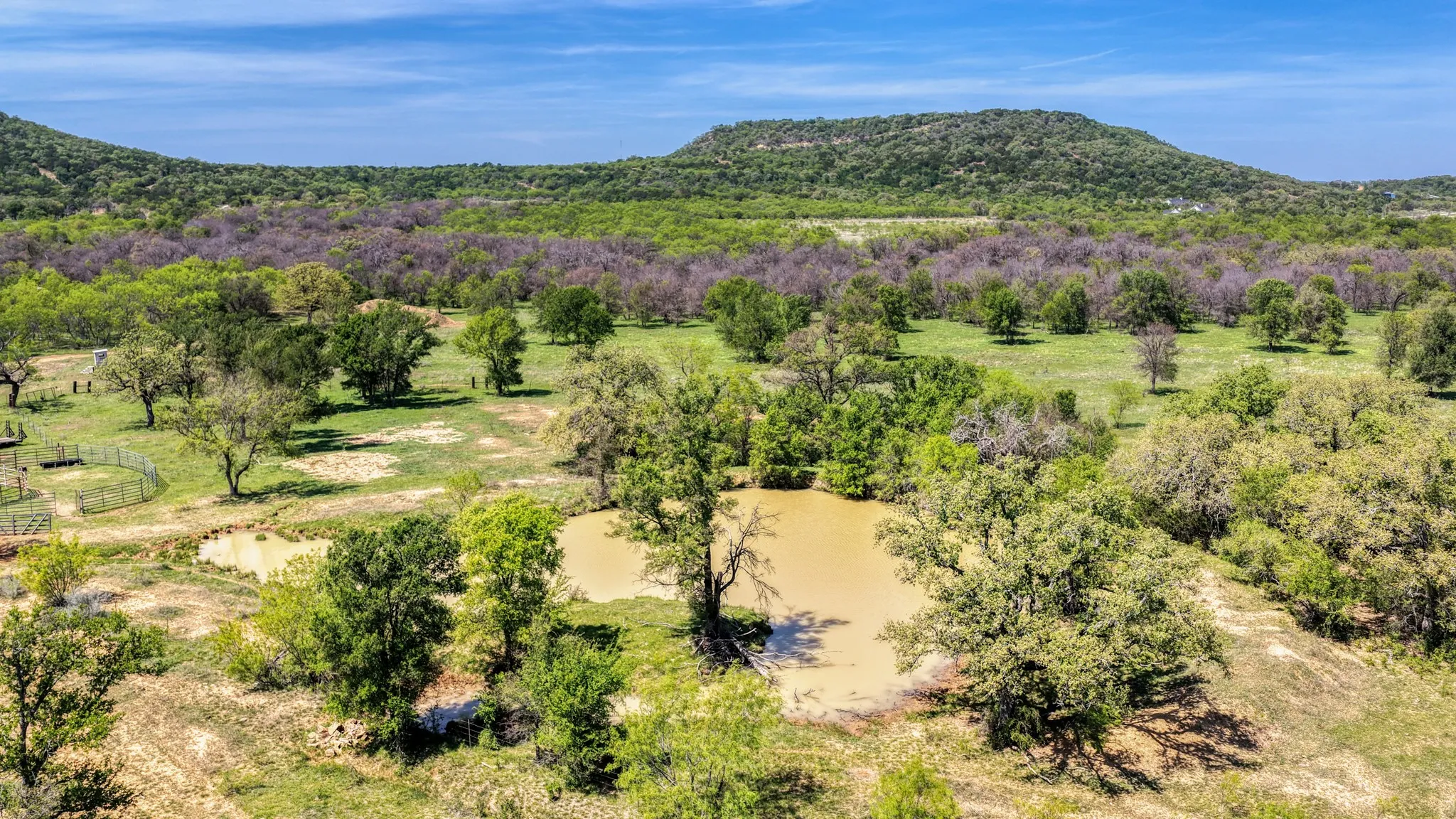 Farm For Sale in Palo Pinto County , 376 Dickson Lane, Gordon, Texas 76453, 3 Bedroom, 2 Bathroom, 2 Garage spaces, 2,888 Sqft, built in 1984, mls#21235594, Real Estate Agent in Gordon, Homes For Sale in Palo Pinto county, Homes For Sale in Gordon, Realtor in Gordon Texas, Real Estate Brokerage Independent Realty Texas, Luminita Cordes Realtor