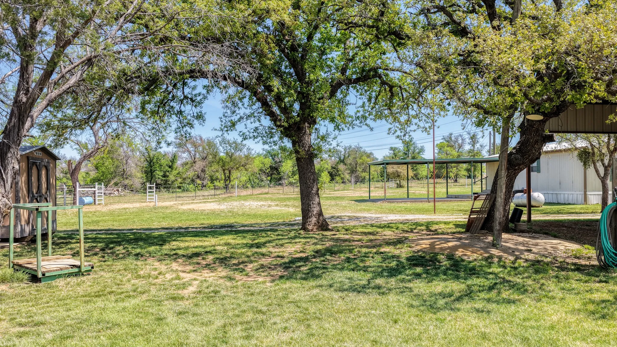 Farm For Sale in Palo Pinto County , 376 Dickson Lane, Gordon, Texas 76453, 3 Bedroom, 2 Bathroom, 2 Garage spaces, 2,888 Sqft, built in 1984, mls#21235594, Real Estate Agent in Gordon, Homes For Sale in Palo Pinto county, Homes For Sale in Gordon, Realtor in Gordon Texas, Real Estate Brokerage Independent Realty Texas, Luminita Cordes Realtor