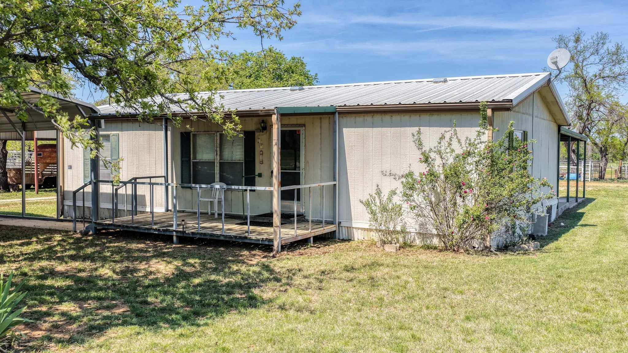 Farm For Sale in Palo Pinto County , 376 Dickson Lane, Gordon, Texas 76453, 3 Bedroom, 2 Bathroom, 2 Garage spaces, 2,888 Sqft, built in 1984, mls#21235594, Real Estate Agent in Gordon, Homes For Sale in Palo Pinto county, Homes For Sale in Gordon, Realtor in Gordon Texas, Real Estate Brokerage Independent Realty Texas, Luminita Cordes Realtor