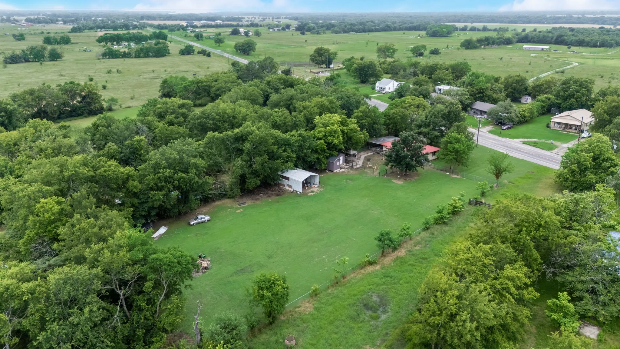 Single Family Residence For Sale in Rains County , 571 S 1st Street, Point, Texas 75472, 3 Bedroom, 1 Bathroom, Garage spaces, 1,305 Sqft, built in 1965, Preowned, mls#21237064, Real Estate Agent in Point, Homes For Sale in Rains county, Homes For Sale in Point, Realtor in Point Texas, Real Estate Brokerage Independent Realty Texas, Luminita Cordes Realtor