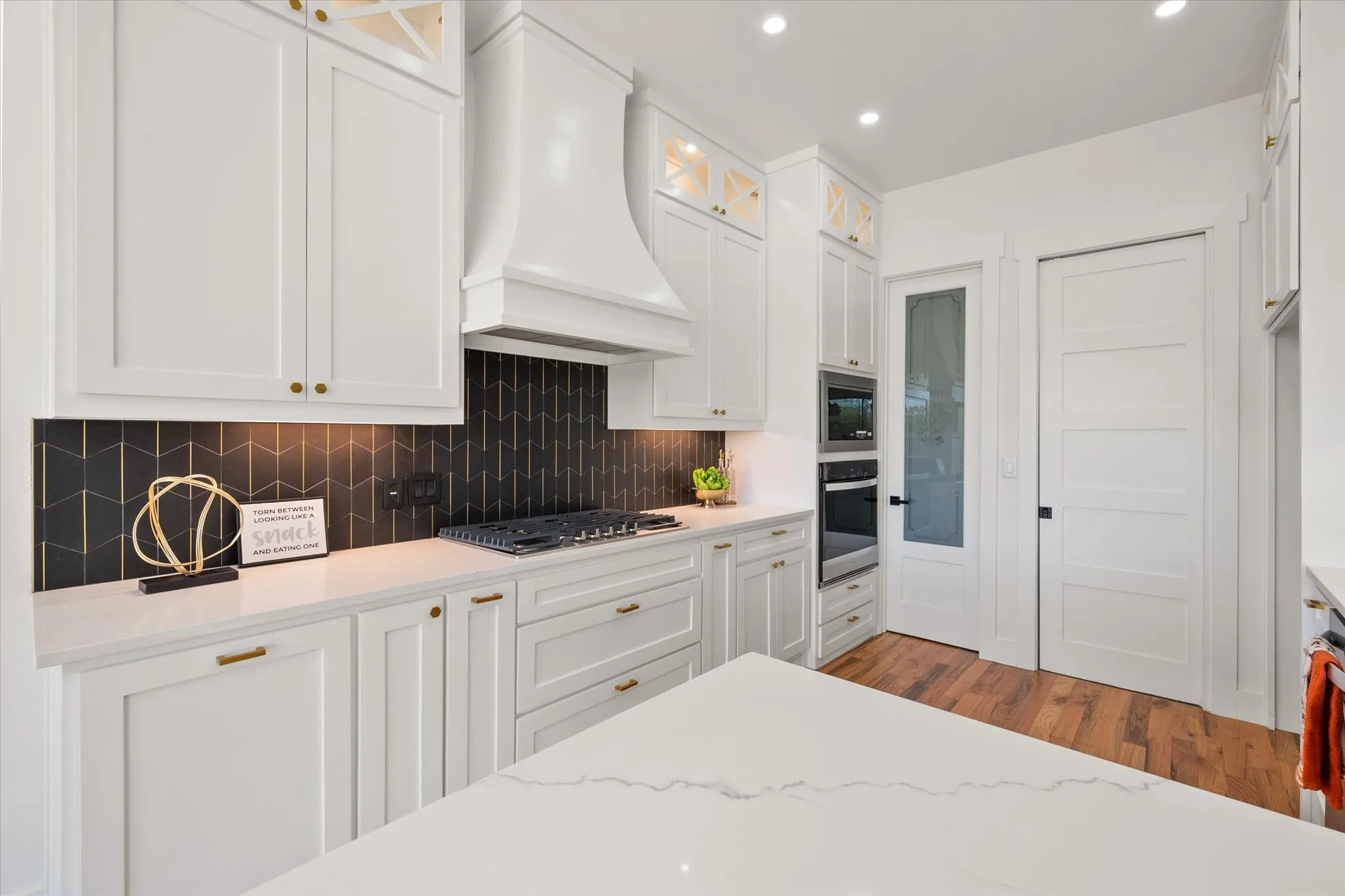 Lots of counter space to work with