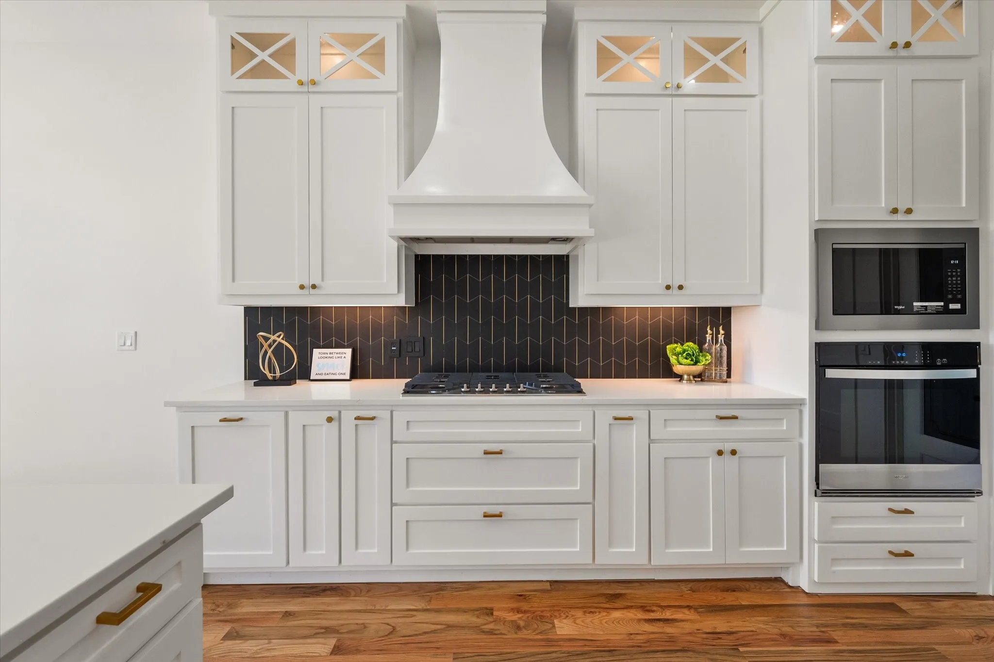 Breakfast bar for 4-5 people
