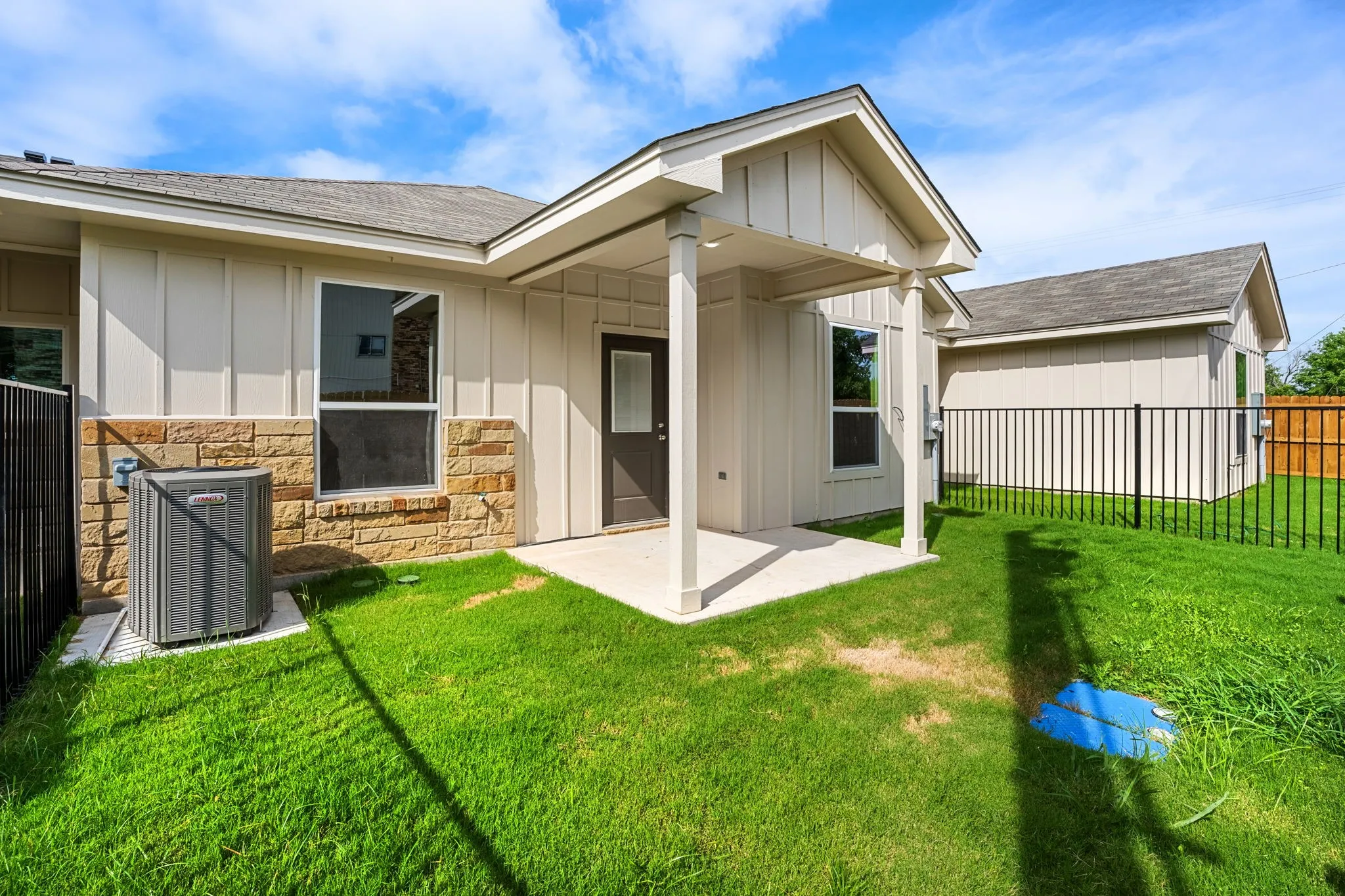 Townhouse For Sale in Coryell County , 408 W Avenue C, Copperas Cove, Texas 76522, 3 Bedroom, 2 Bathroom, 1 Garage spaces, 1,604 Sqft, built in 2025, mls#21222617, Real Estate Agent in Copperas Cove, Homes For Sale in Coryell county, Homes For Sale in Copperas Cove, Realtor in Copperas Cove Texas, Real Estate Brokerage Independent Realty Texas, Luminita Cordes Realtor
