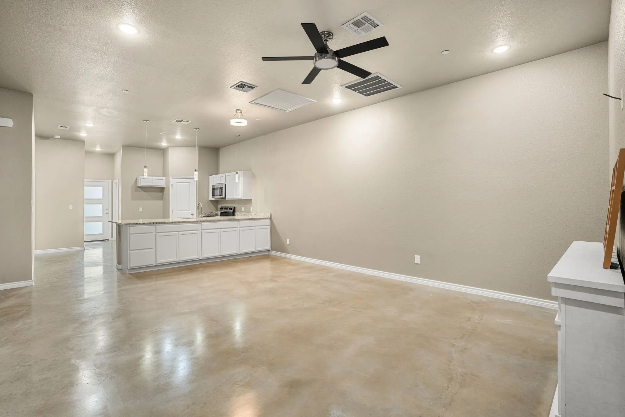 Townhouse For Sale in Coryell County , 408 W Avenue C, Copperas Cove, Texas 76522, 3 Bedroom, 2 Bathroom, 1 Garage spaces, 1,604 Sqft, built in 2025, mls#21222617, Real Estate Agent in Copperas Cove, Homes For Sale in Coryell county, Homes For Sale in Copperas Cove, Realtor in Copperas Cove Texas, Real Estate Brokerage Independent Realty Texas, Luminita Cordes Realtor